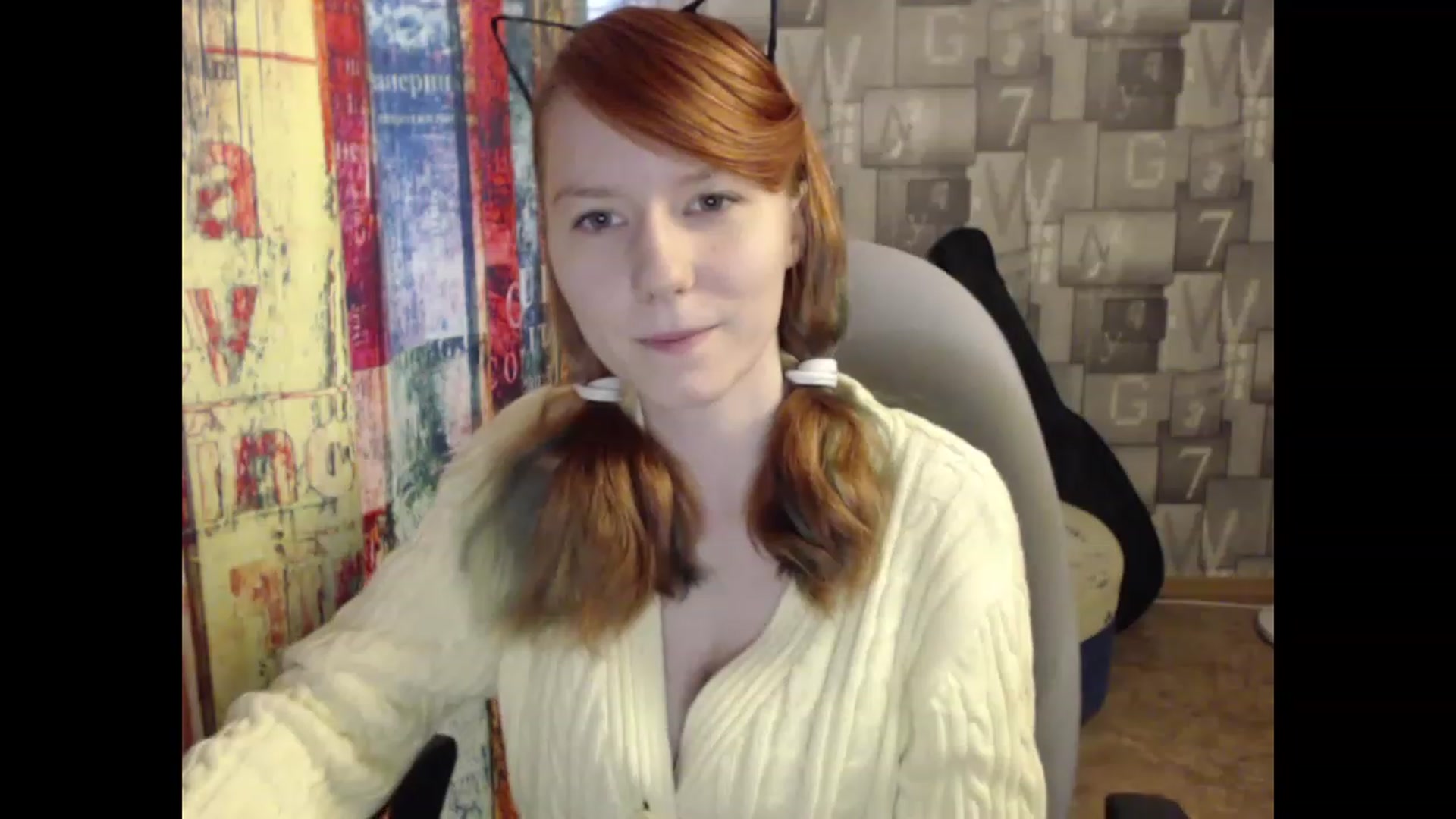 Gallery image thumbnail from NikiFoks18's myfreecams stream on, 05/08/2023, 07:18 image 13 of 20