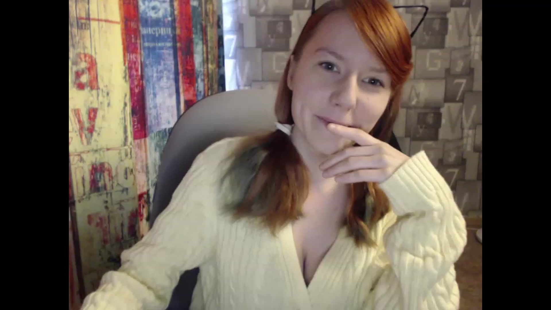 Gallery image thumbnail from NikiFoks18's myfreecams stream on, 05/08/2023, 07:18 image 4 of 20