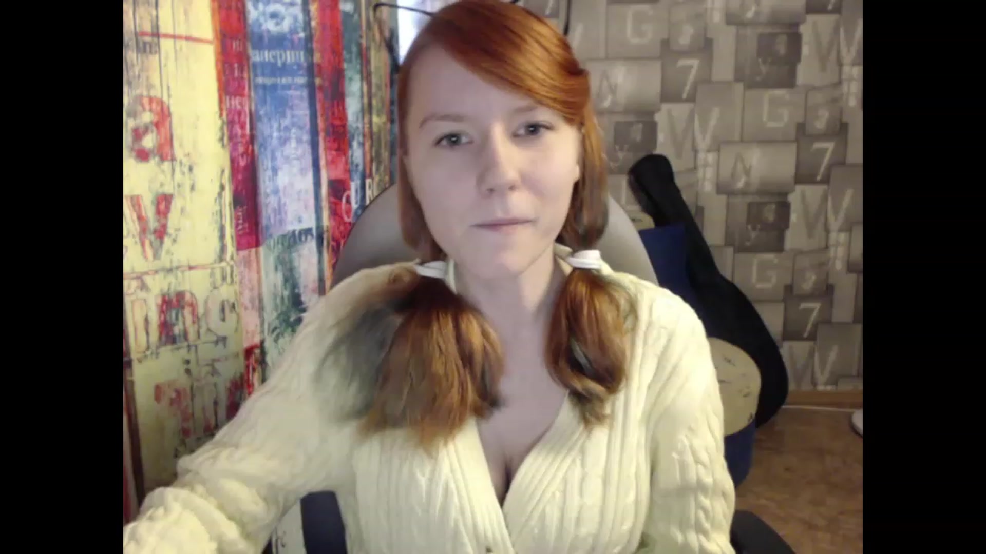 Gallery image thumbnail from NikiFoks18's myfreecams stream on, 05/08/2023, 07:18 image 10 of 20