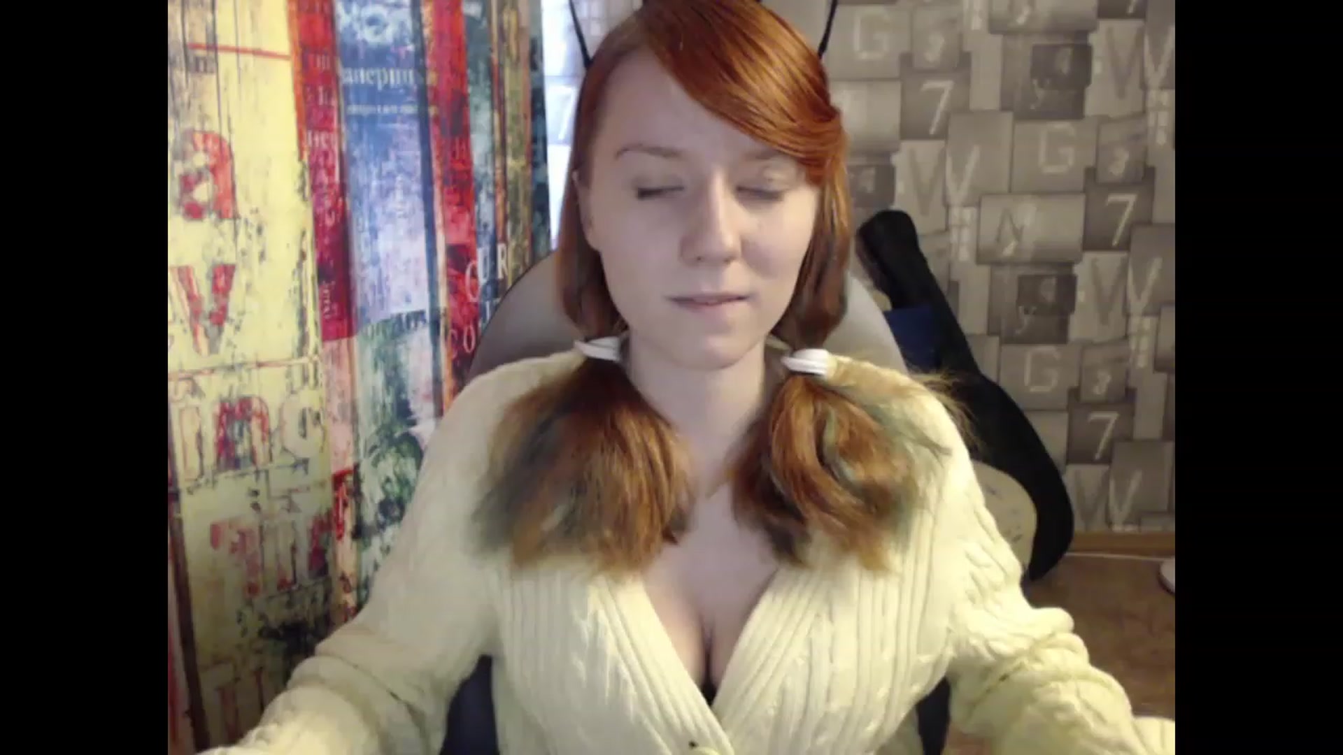 Gallery image thumbnail from NikiFoks18's myfreecams stream on, 05/08/2023, 09:04 image 14 of 20