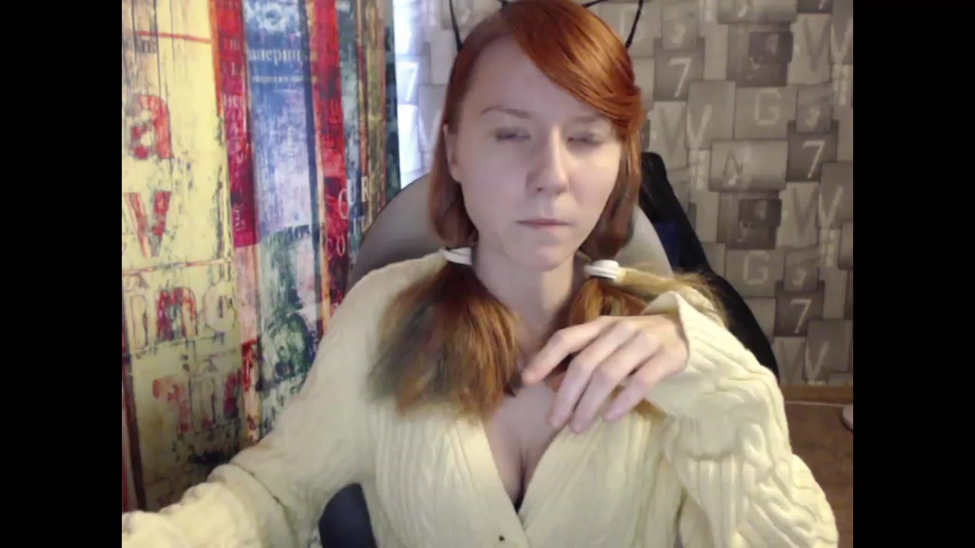 Gallery image thumbnail from NikiFoks18's myfreecams stream on, 05/08/2023, 09:04 image 5 of 20