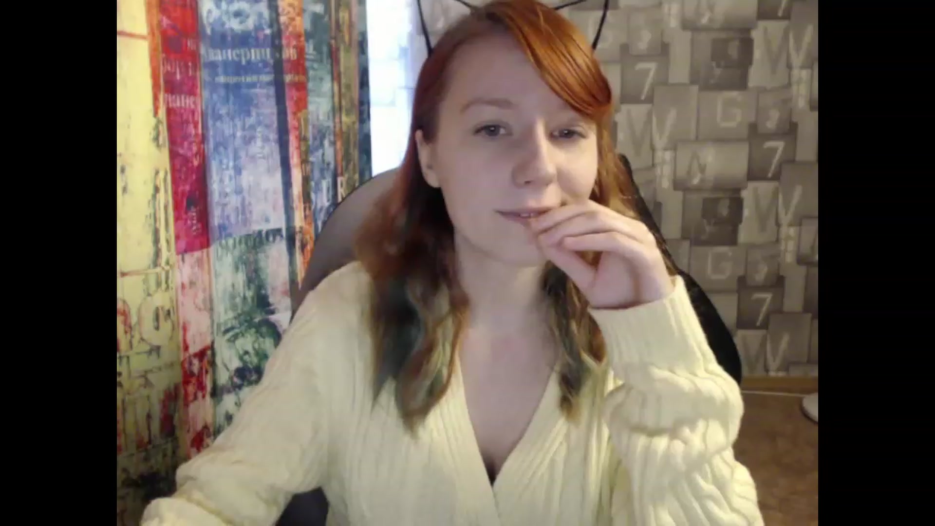 Gallery image thumbnail from NikiFoks18's myfreecams stream on, 05/09/2023, 07:24 image 5 of 20
