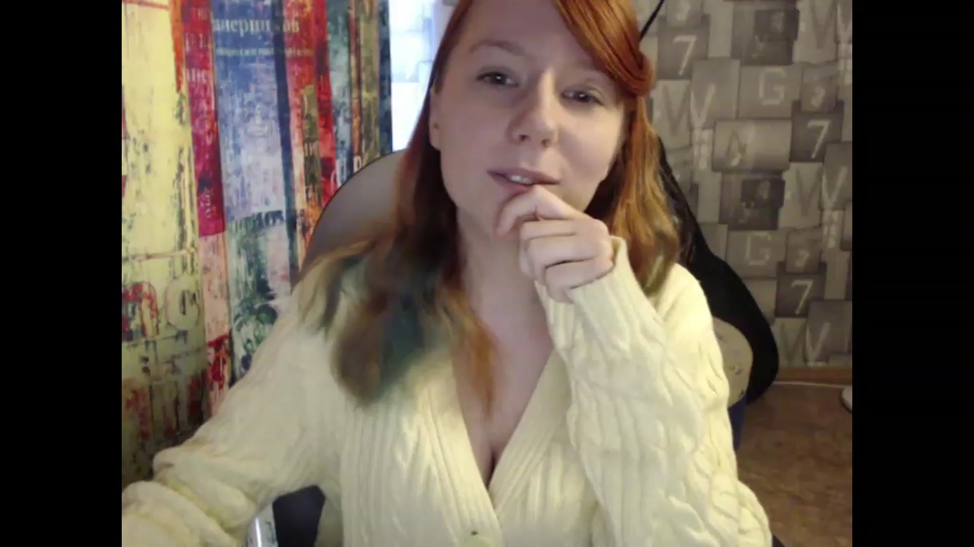 Gallery image thumbnail from NikiFoks18's myfreecams stream on, 05/10/2023, 08:26 image 15 of 20