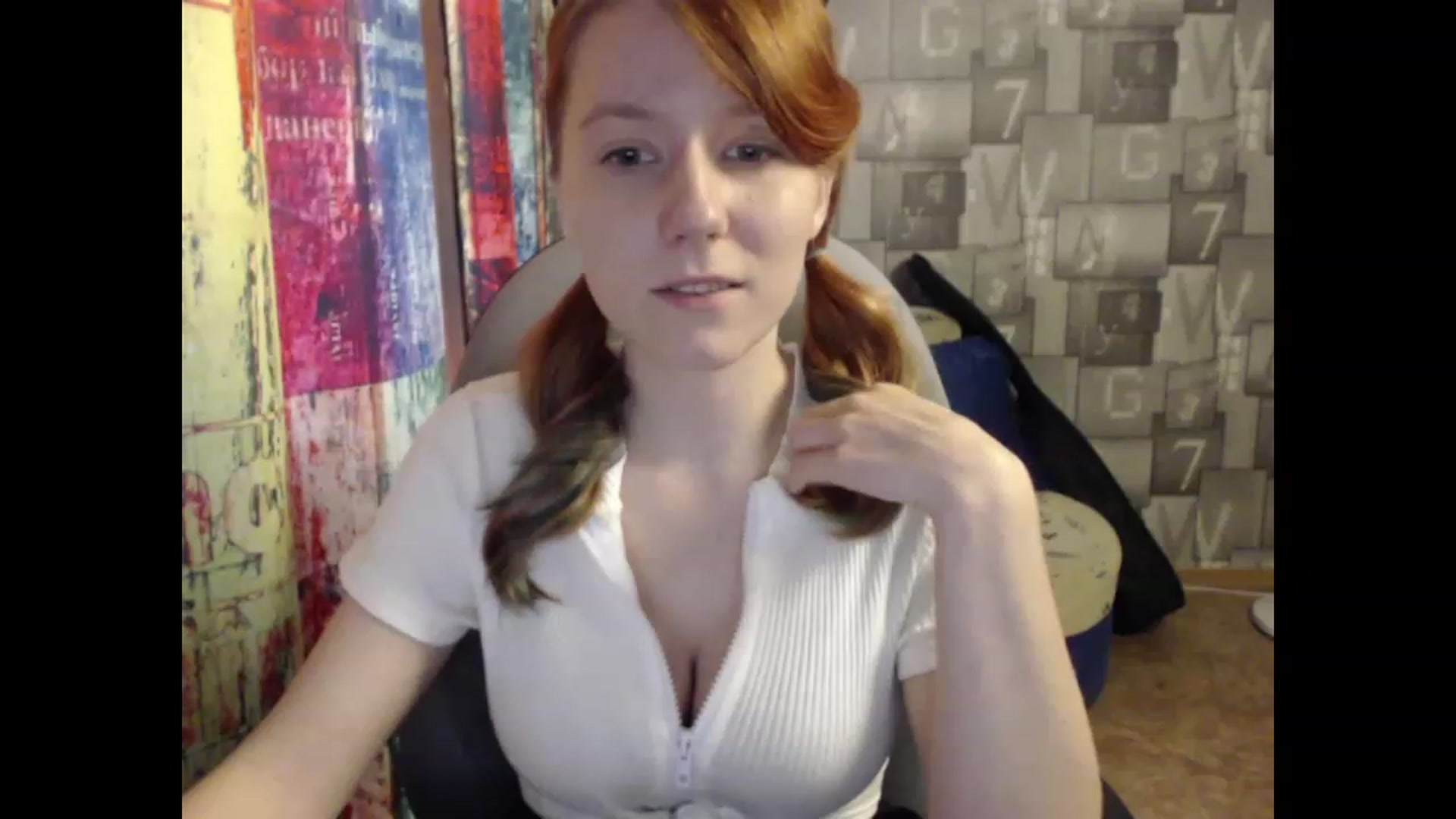 Gallery image thumbnail from NikiFoks18's myfreecams stream on, 06/01/2023, 07:56 image 17 of 20