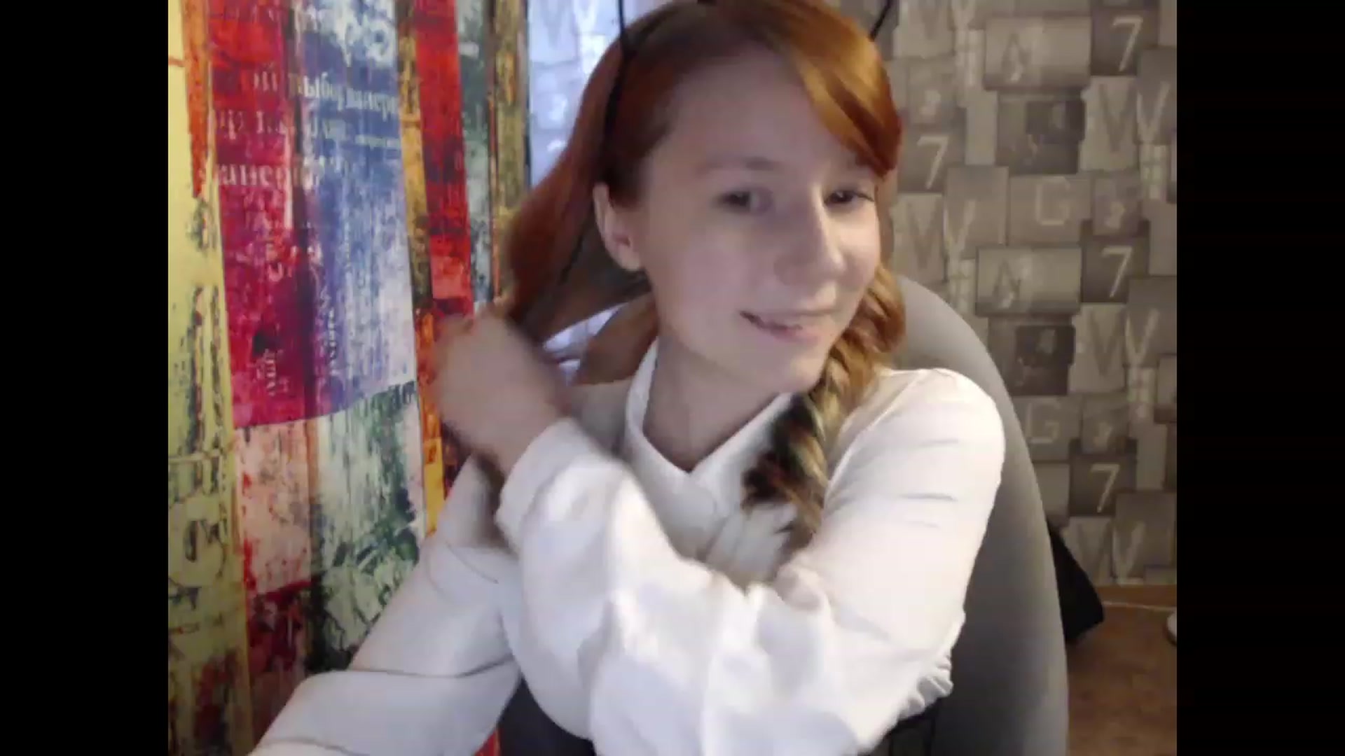 Gallery image thumbnail from NikiFoks18's myfreecams stream on, 06/02/2023, 07:25 image 15 of 20