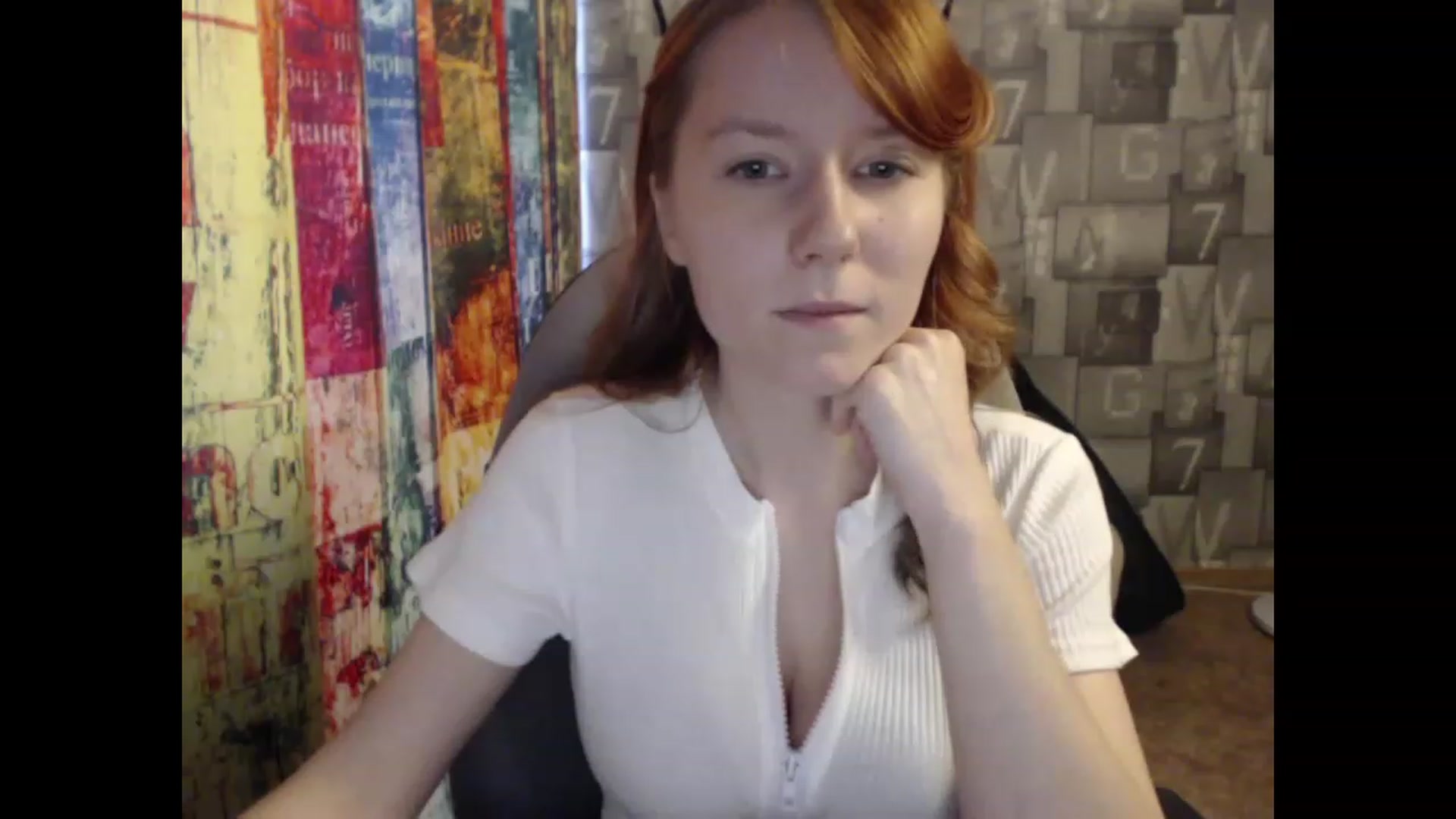 Gallery image thumbnail from NikiFoks18's myfreecams stream on, 06/05/2023, 08:19 image 17 of 20