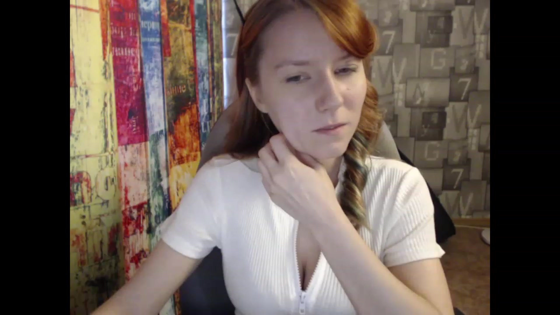 Gallery image thumbnail from NikiFoks18's myfreecams stream on, 06/05/2023, 08:19 image 16 of 20