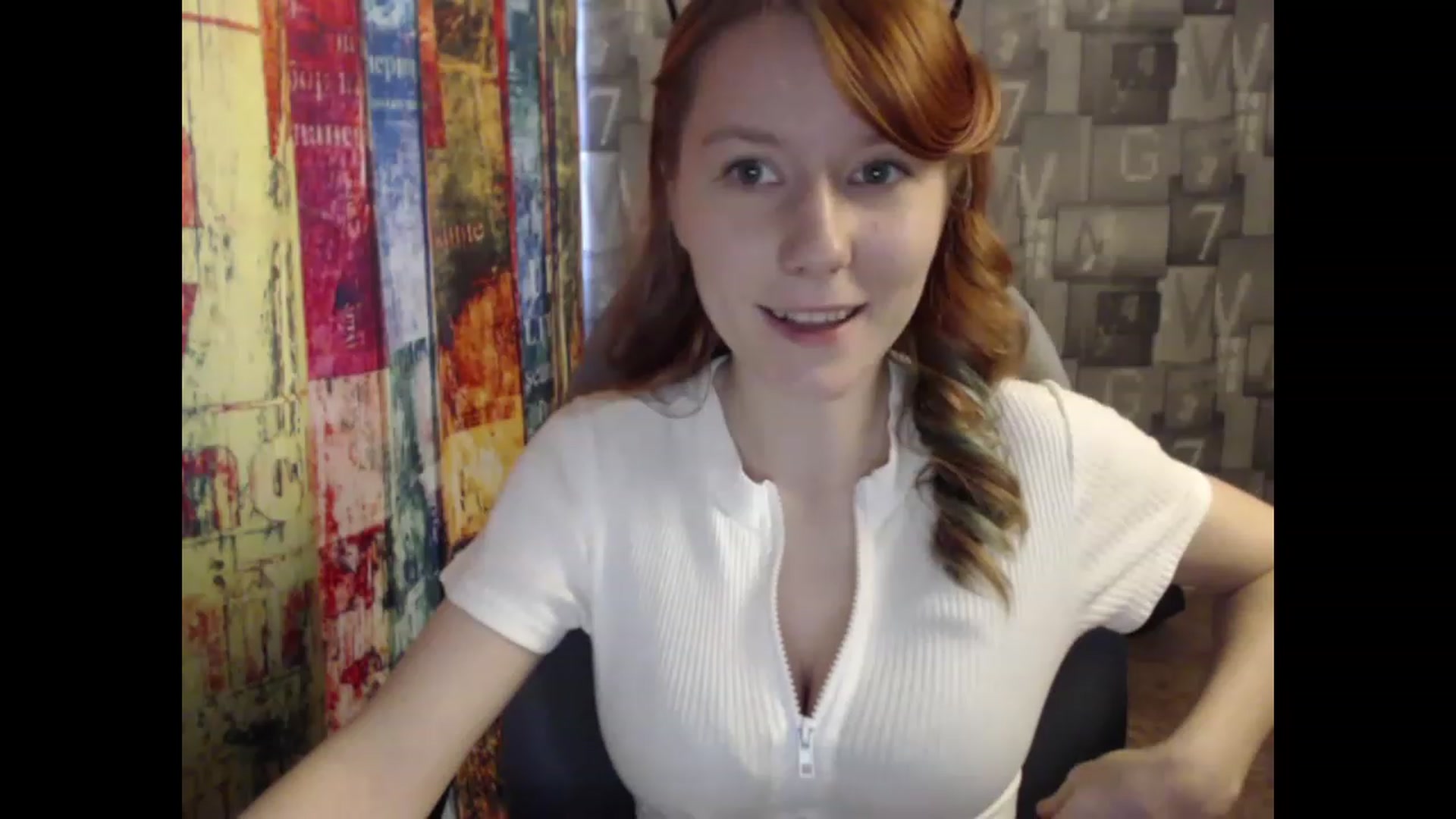 Gallery image thumbnail from NikiFoks18's myfreecams stream on, 06/05/2023, 08:19 image 14 of 20