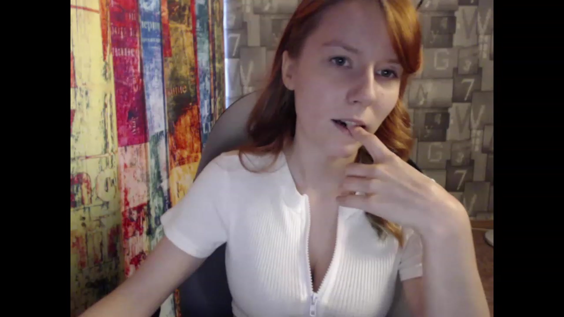 Gallery image thumbnail from NikiFoks18's myfreecams stream on, 06/05/2023, 08:54 image 18 of 20