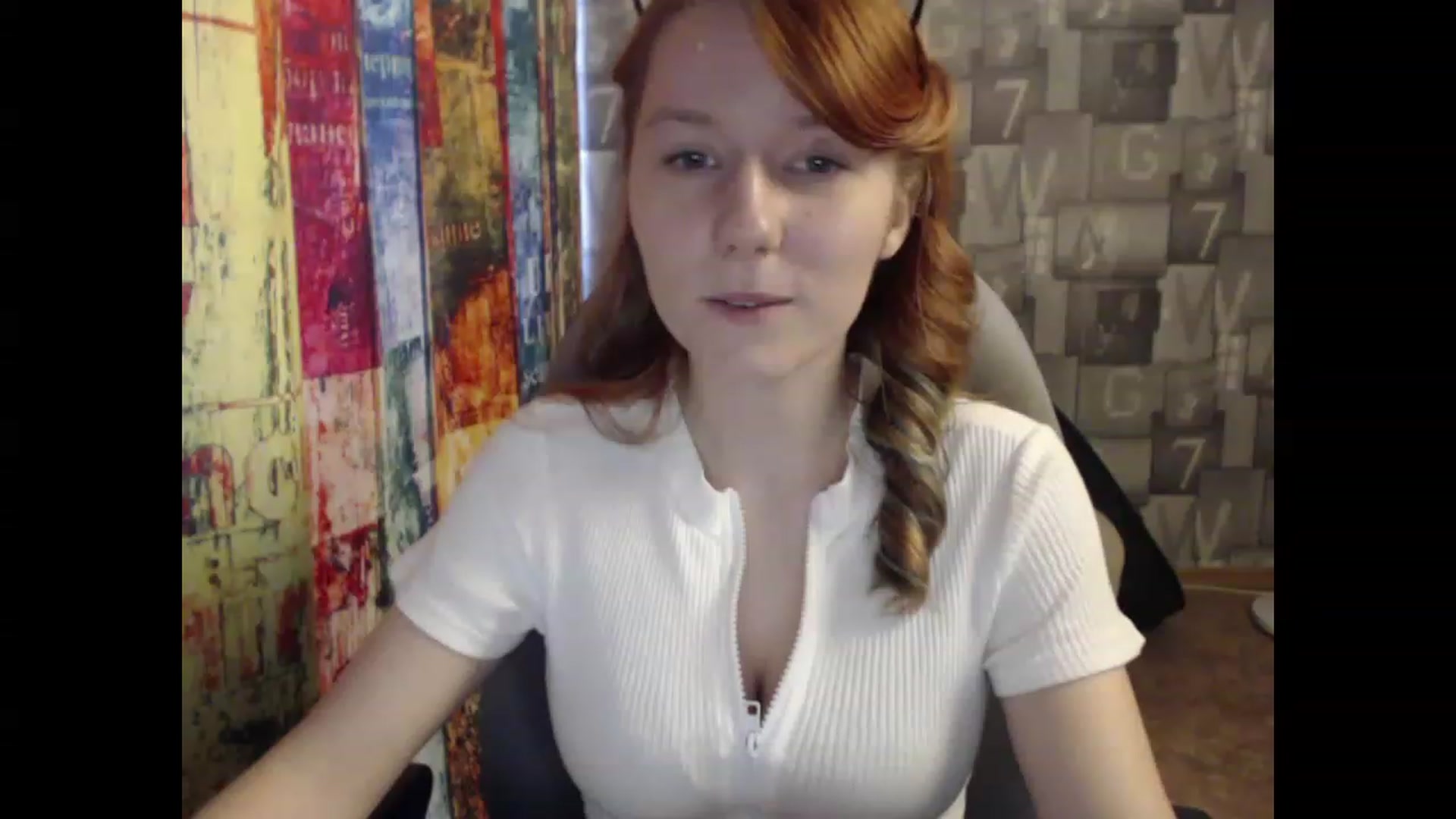 Gallery image thumbnail from NikiFoks18's myfreecams stream on, 06/05/2023, 08:54 image 5 of 20