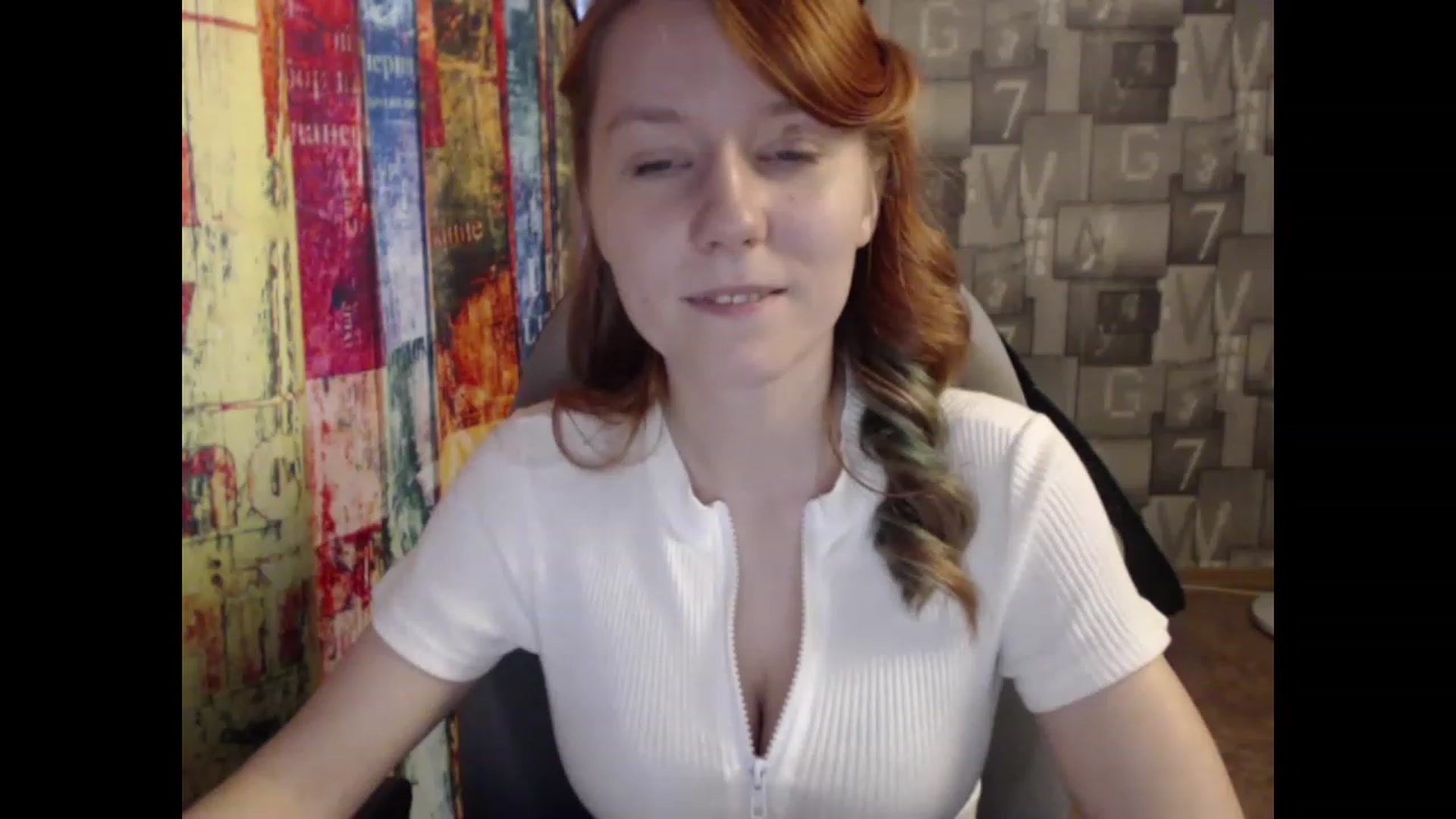 Gallery image thumbnail from NikiFoks18's myfreecams stream on, 06/05/2023, 08:54 image 15 of 20