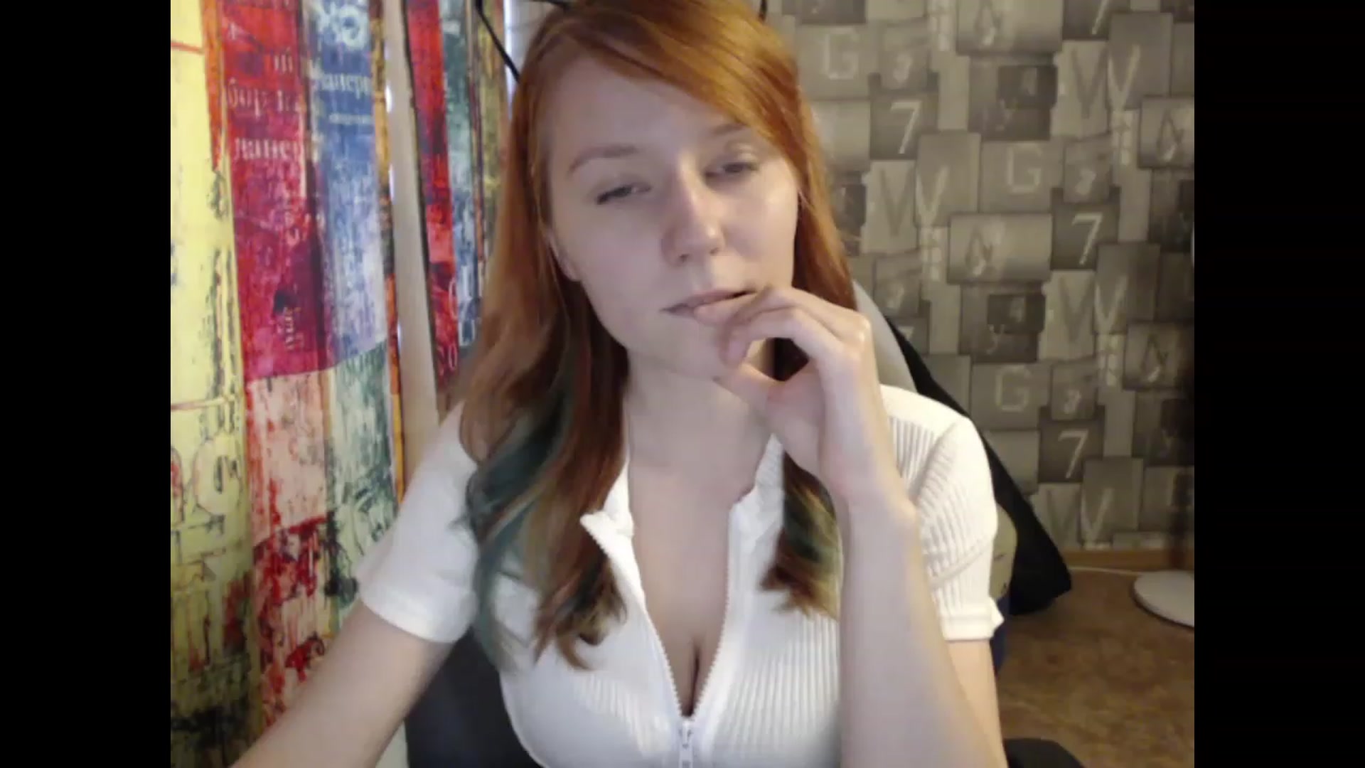 Gallery image thumbnail from NikiFoks18's myfreecams stream on, 06/06/2023, 09:05 image 8 of 20