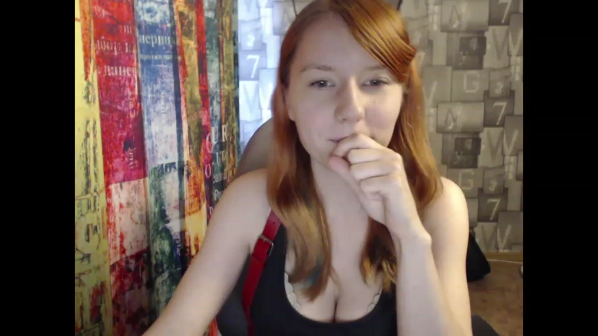 Gallery image thumbnail from NikiFoks18's myfreecams stream on, 06/12/2023, 07:37 image 13 of 20