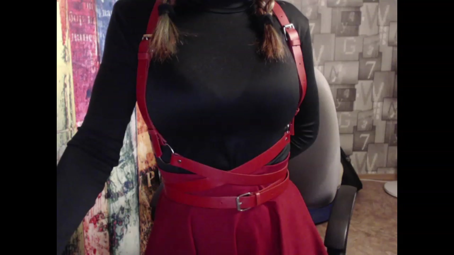 Gallery image thumbnail from NikiFoks18's myfreecams stream on, 06/26/2023, 07:59 image 15 of 20
