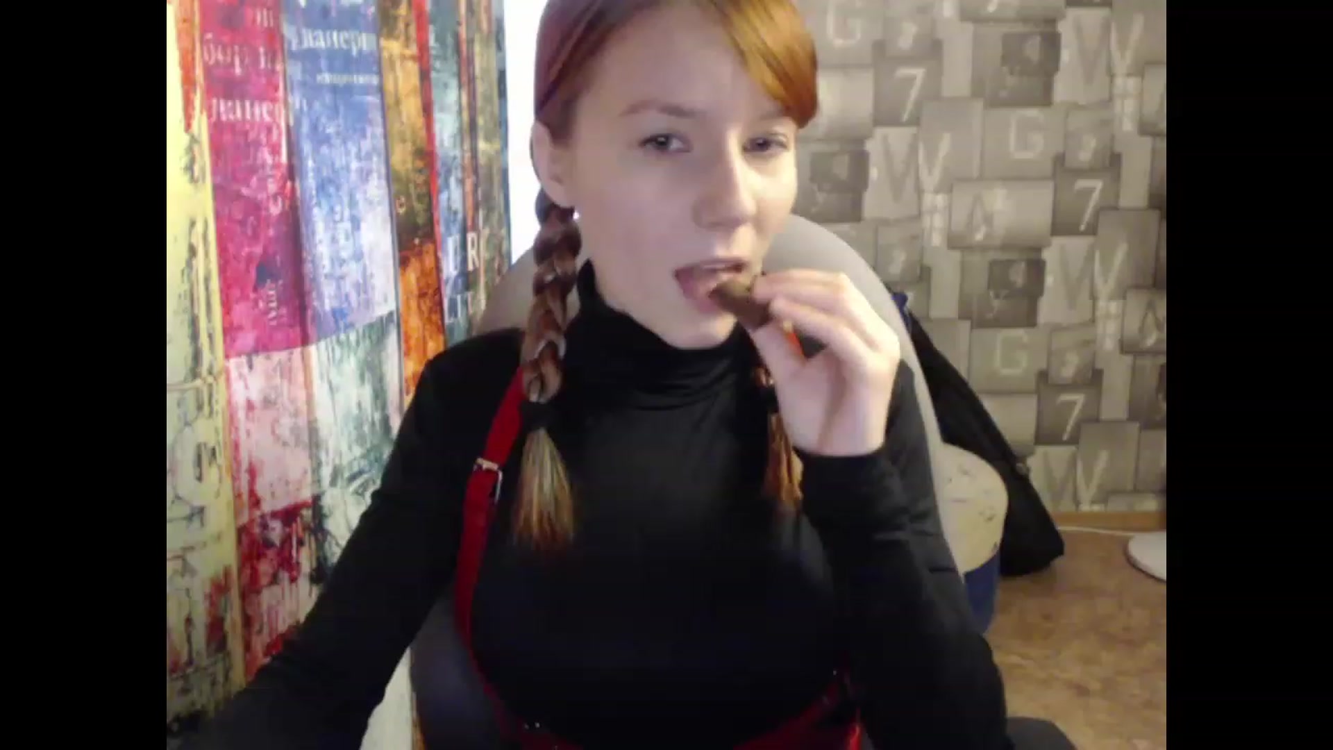 Gallery image thumbnail from NikiFoks18's myfreecams stream on, 06/26/2023, 07:59 image 10 of 20