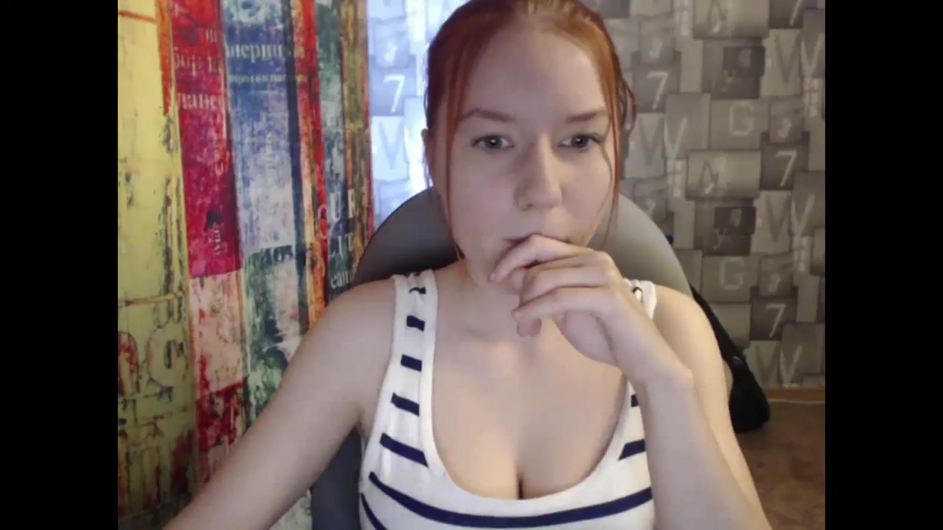 Gallery image thumbnail from NikiFoks18's myfreecams stream on, 07/31/2023, 08:15 image 4 of 20