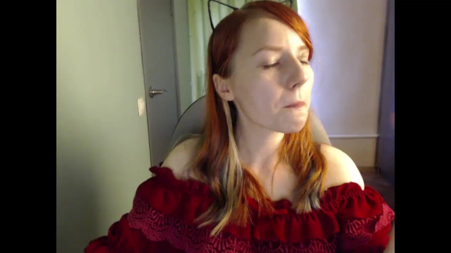 Gallery image thumbnail from NikiFoks18's myfreecams stream on, 08/13/2023, 09:29 image 12 of 20