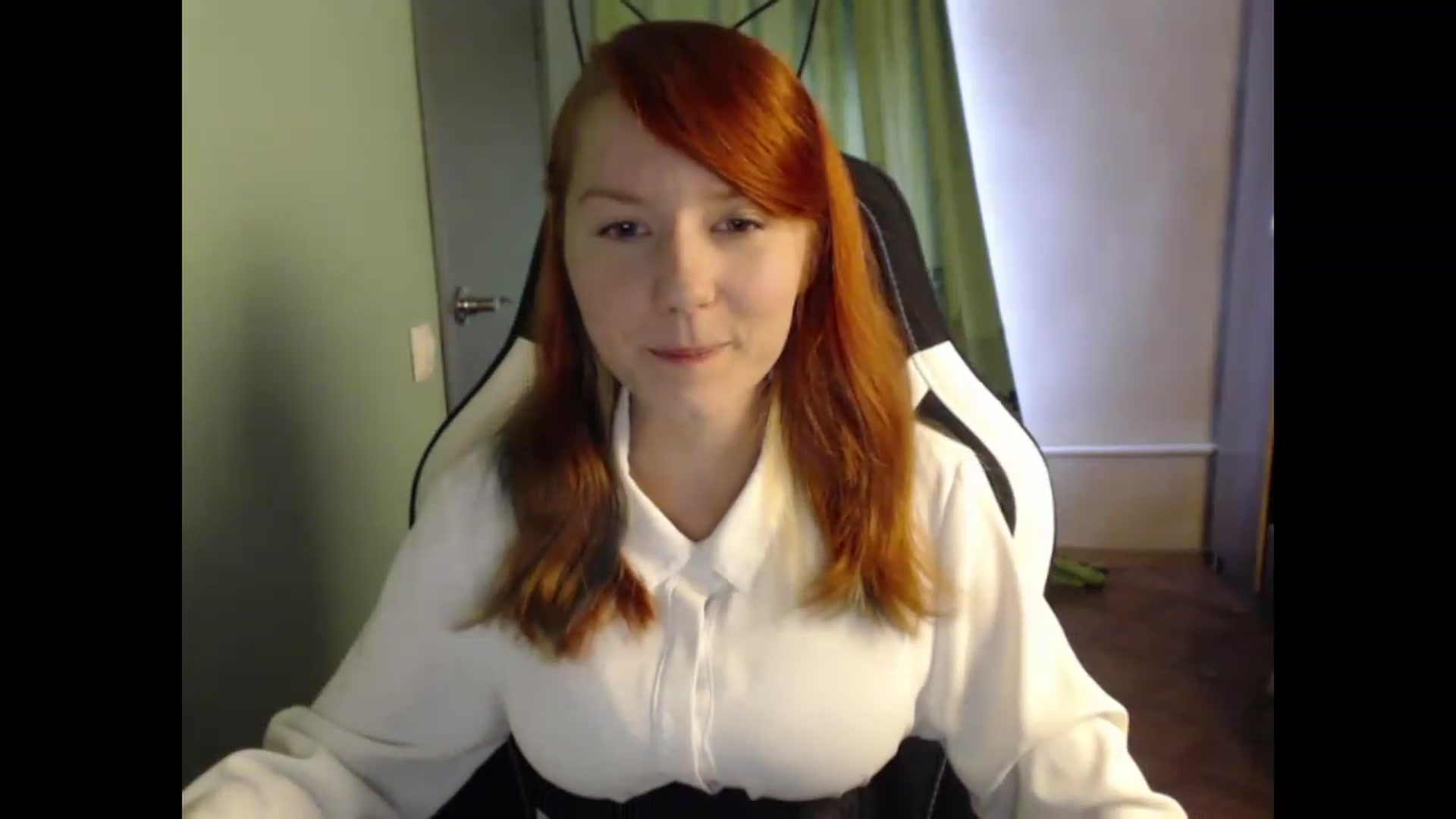 Gallery image thumbnail from NikiFoks18's myfreecams stream on, 08/22/2023, 06:36 image 7 of 20