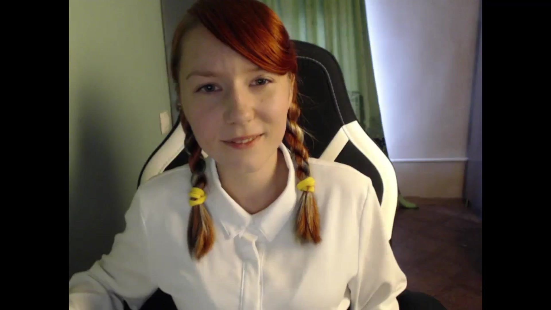 Gallery image thumbnail from NikiFoks18's myfreecams stream on, 08/23/2023, 06:09 image 12 of 20
