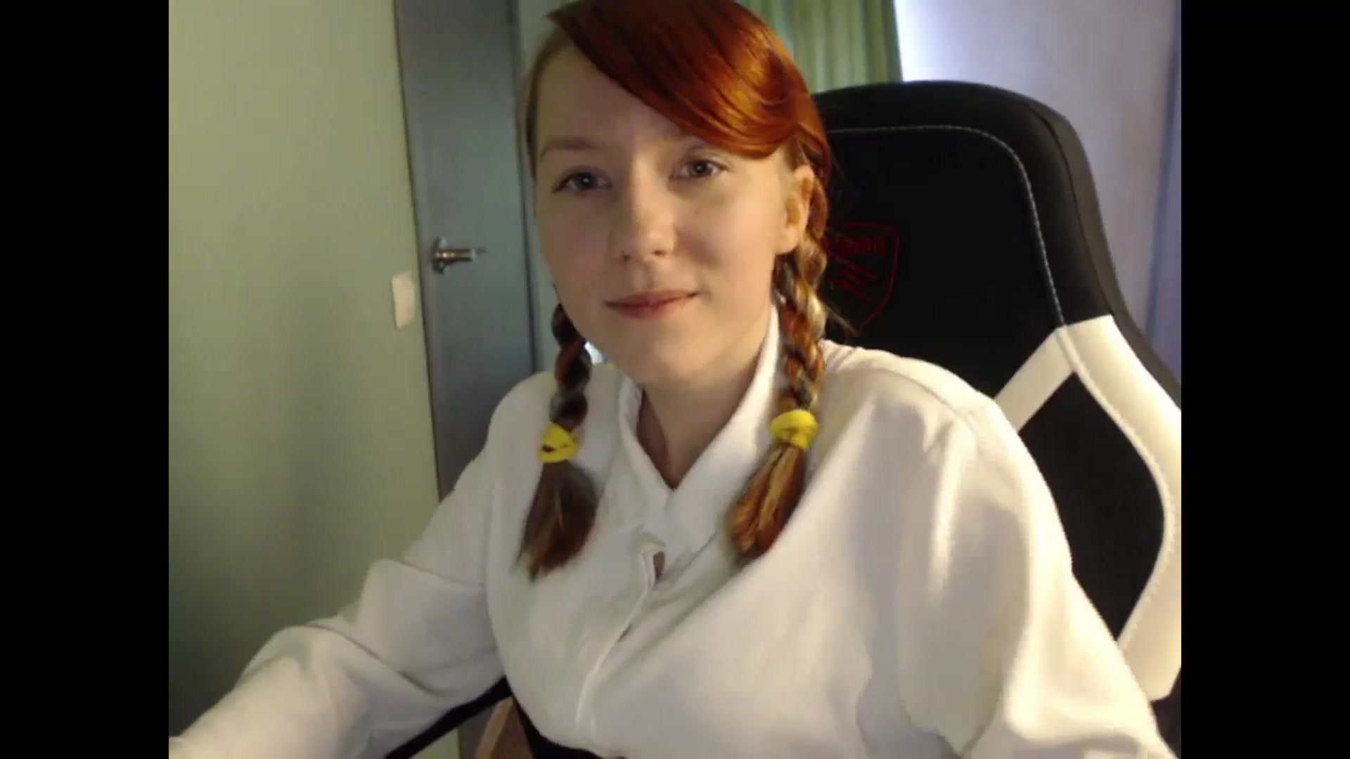 Gallery image thumbnail from NikiFoks18's myfreecams stream on, 08/23/2023, 06:09 image 3 of 20
