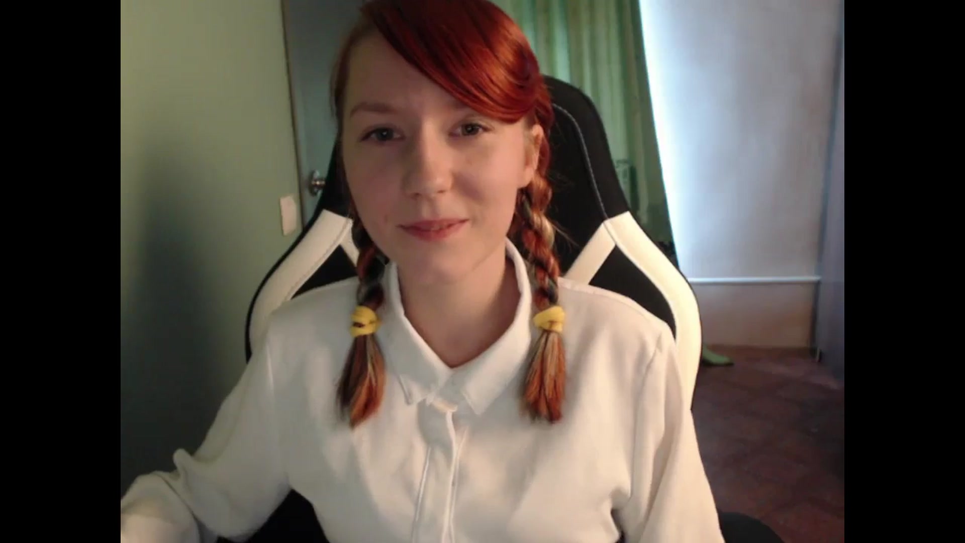 Gallery image thumbnail from NikiFoks18's myfreecams stream on, 08/23/2023, 06:09 image 8 of 20