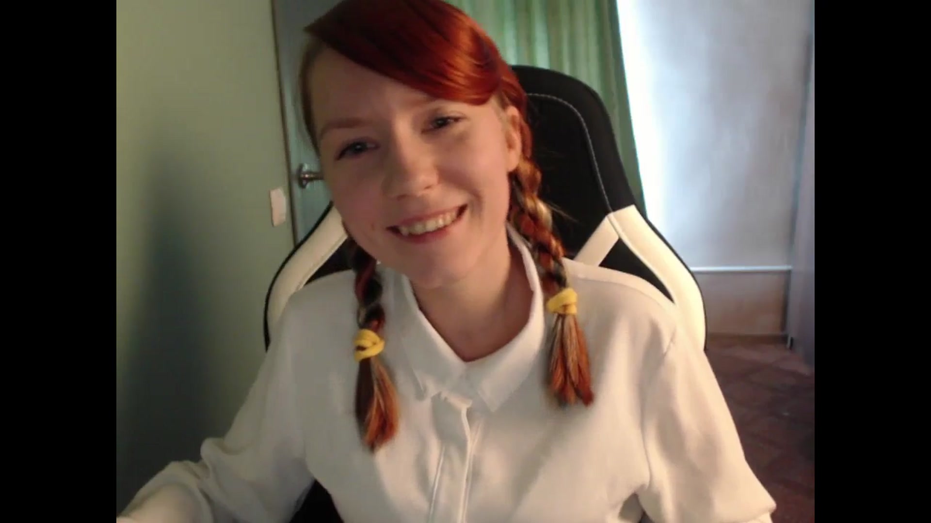 Gallery image thumbnail from NikiFoks18's myfreecams stream on, 08/23/2023, 06:09 image 6 of 20