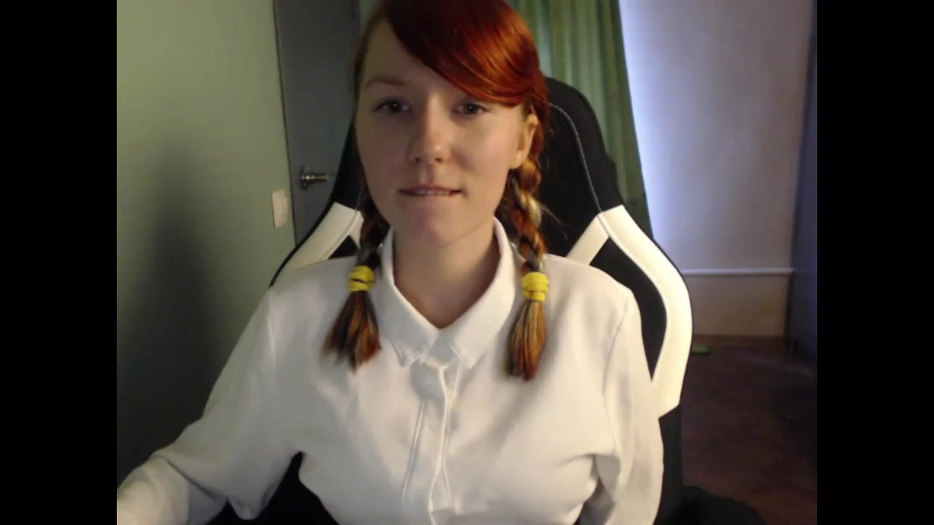Gallery image thumbnail from NikiFoks18's myfreecams stream on, 08/23/2023, 08:00 image 19 of 20