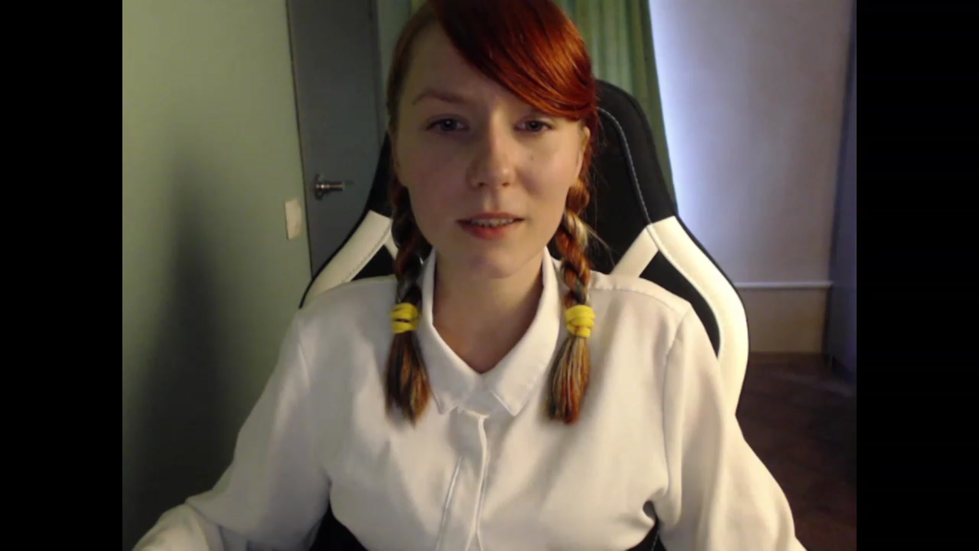 Gallery image thumbnail from NikiFoks18's myfreecams stream on, 08/23/2023, 08:00 image 11 of 20