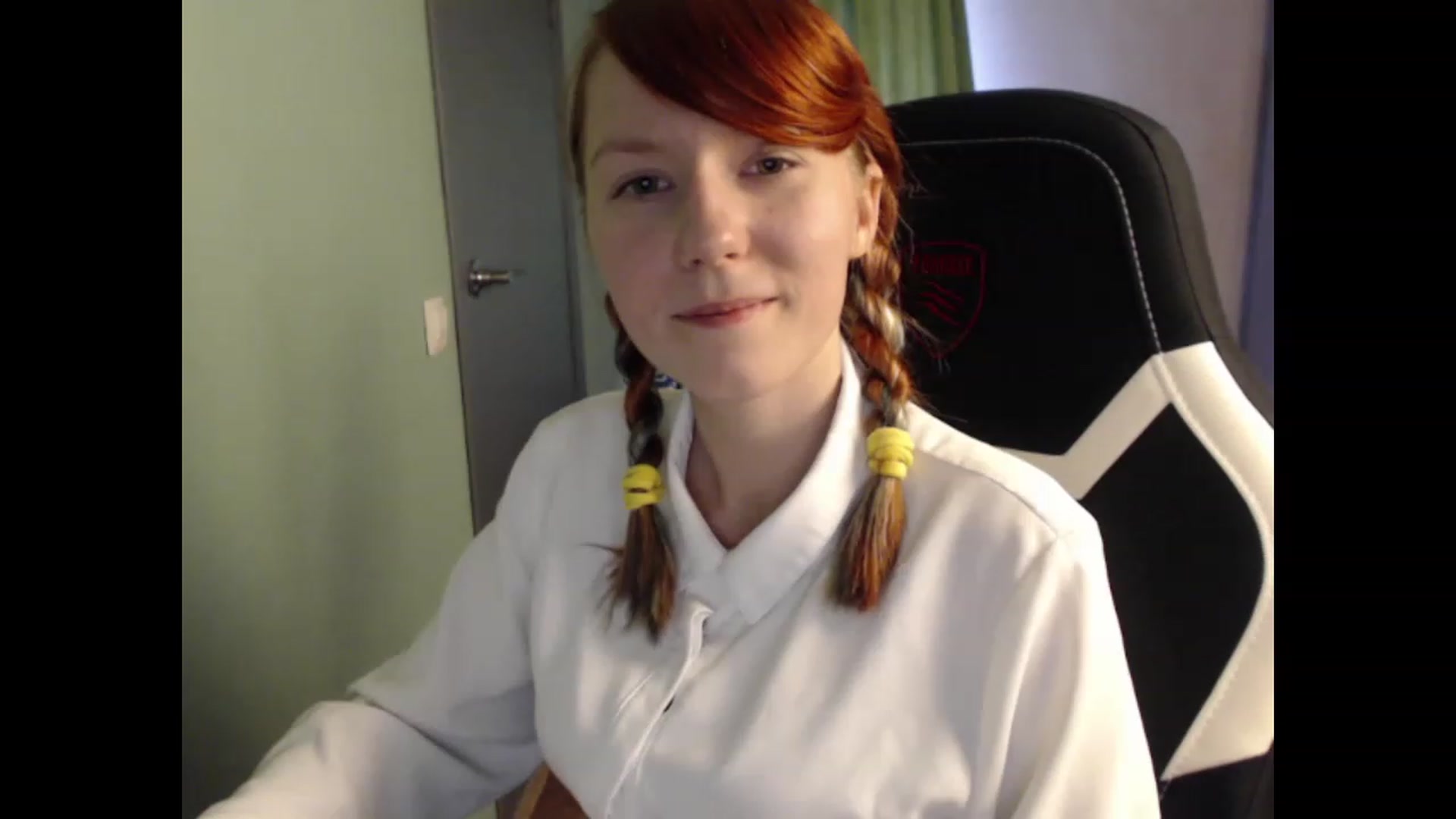 Gallery image thumbnail from NikiFoks18's myfreecams stream on, 08/23/2023, 08:00 image 7 of 20