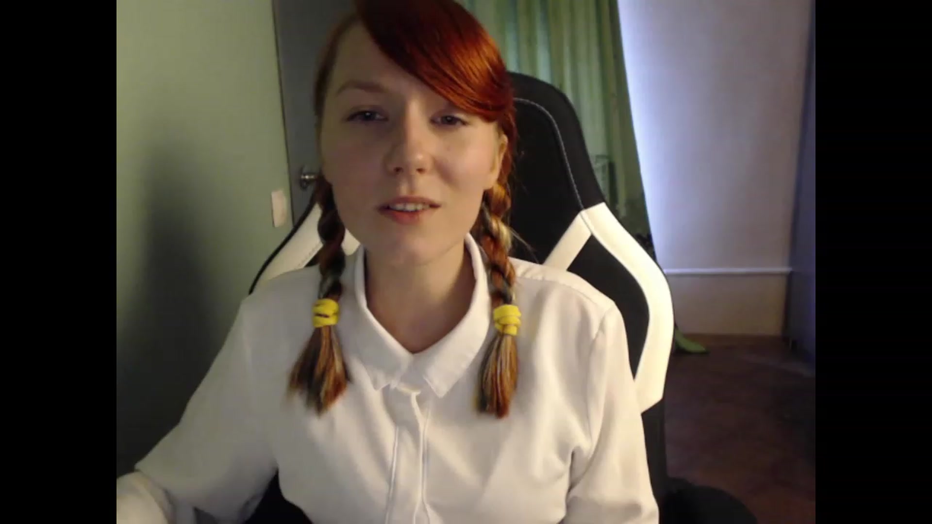 Gallery image thumbnail from NikiFoks18's myfreecams stream on, 08/23/2023, 08:00 image 15 of 20