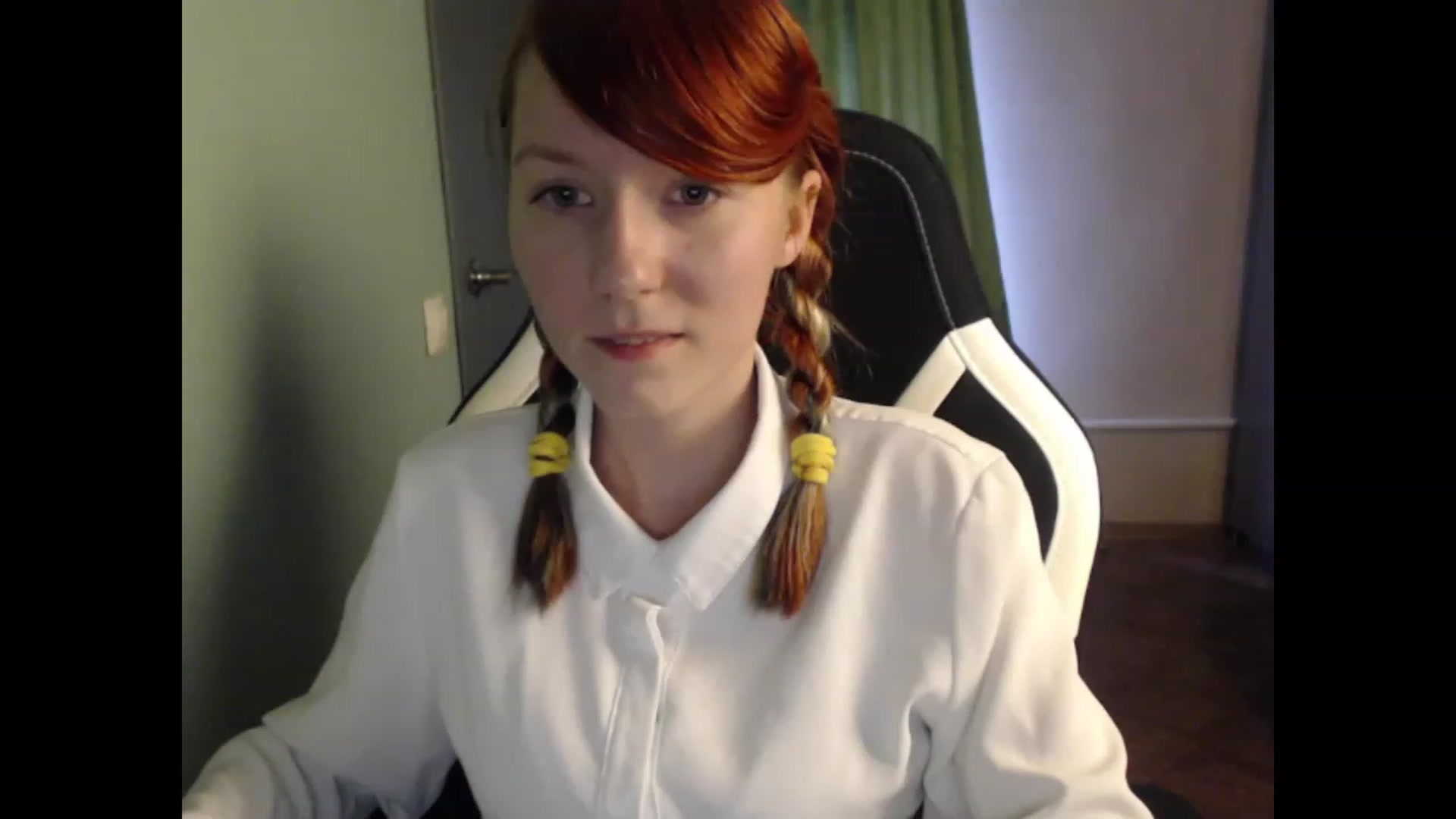 Gallery image thumbnail from NikiFoks18's myfreecams stream on, 08/23/2023, 08:00 image 2 of 20