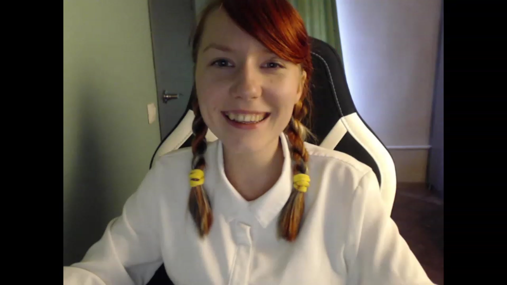 Gallery image thumbnail from NikiFoks18's myfreecams stream on, 08/23/2023, 09:12 image 2 of 20