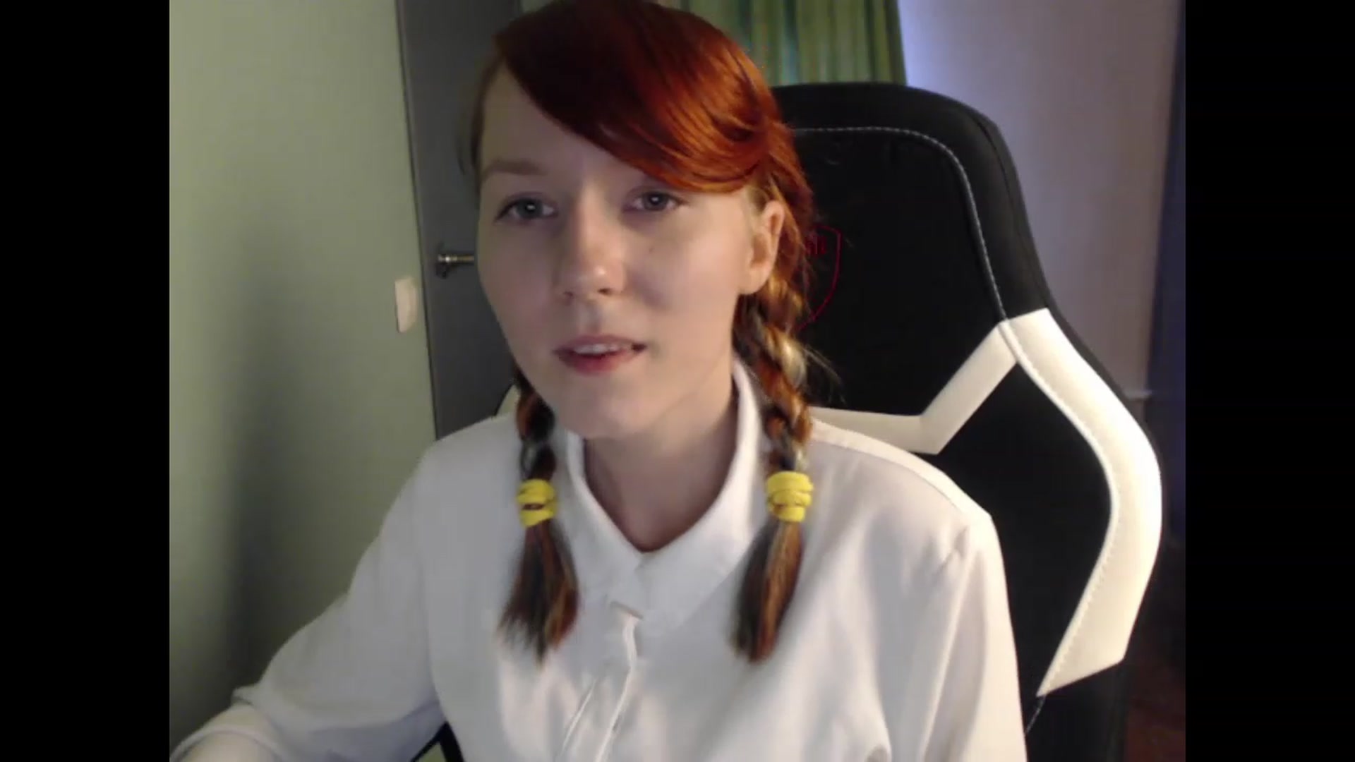 Gallery image thumbnail from NikiFoks18's myfreecams stream on, 08/23/2023, 09:12 image 15 of 20