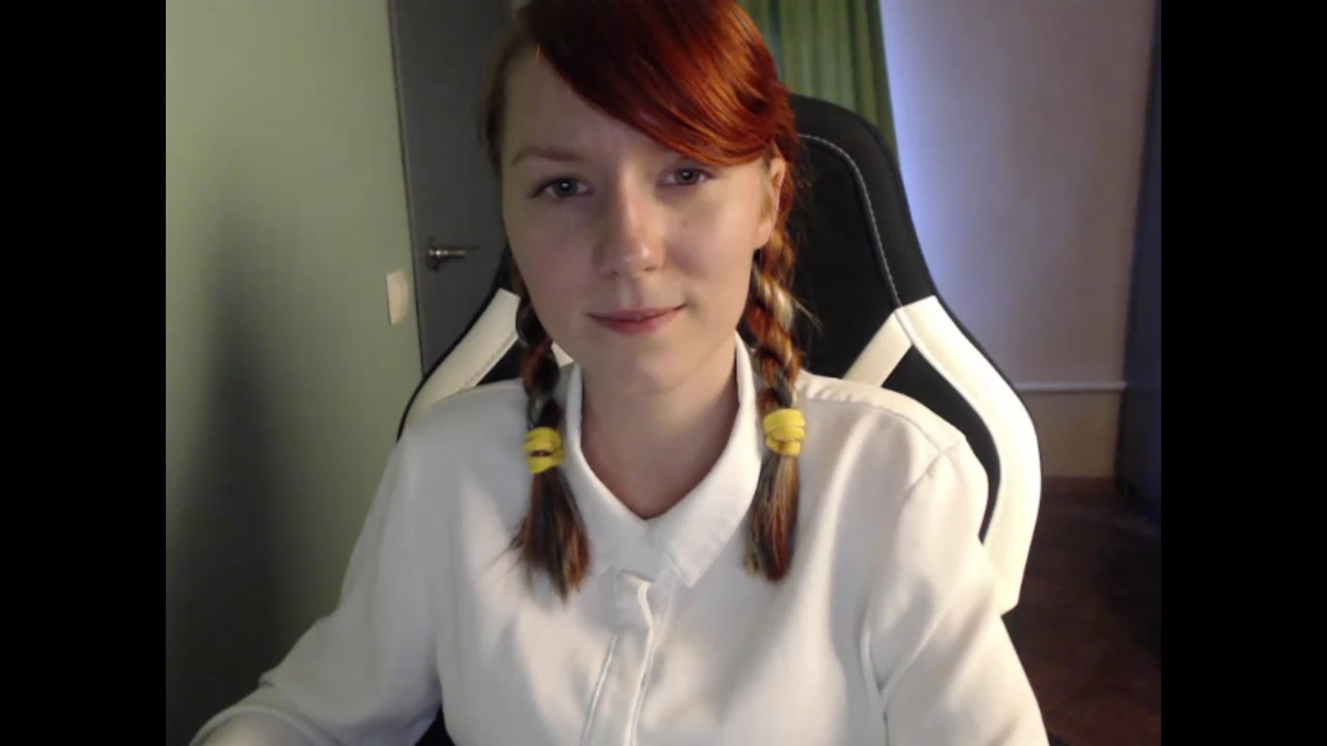 Gallery image thumbnail from NikiFoks18's myfreecams stream on, 08/23/2023, 09:12 image 17 of 20