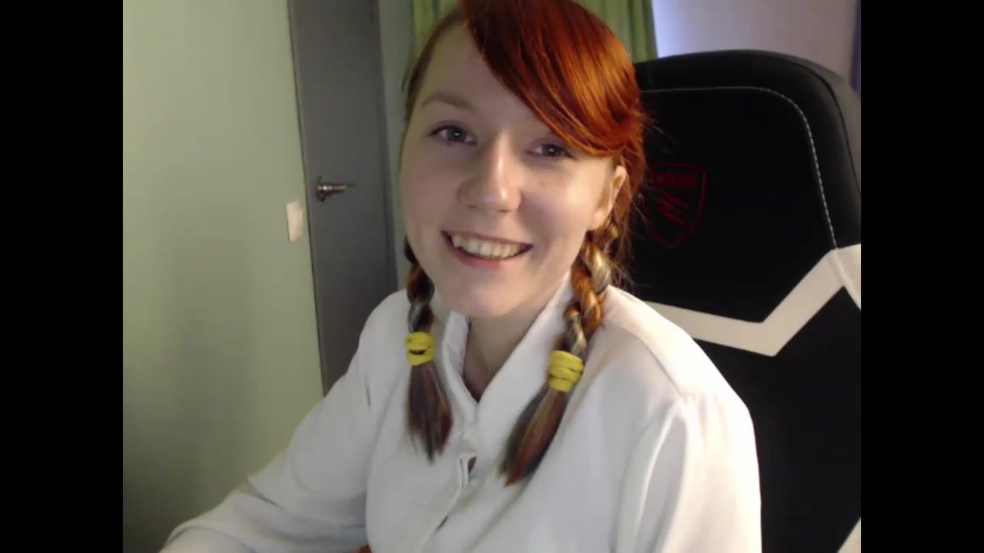 Gallery image thumbnail from NikiFoks18's myfreecams stream on, 08/23/2023, 09:12 image 13 of 20