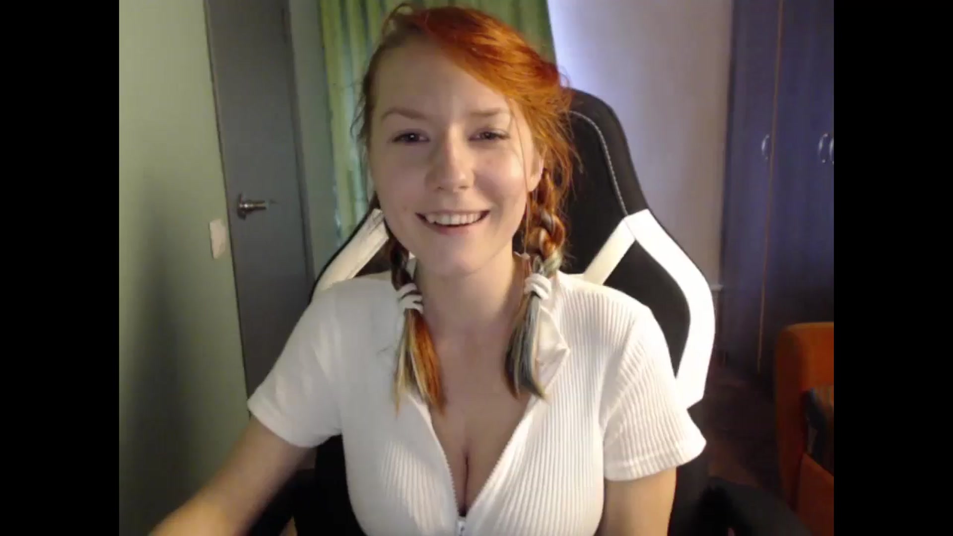 Gallery image thumbnail from NikiFoks18's myfreecams stream on, 08/25/2023, 08:58 image 2 of 20
