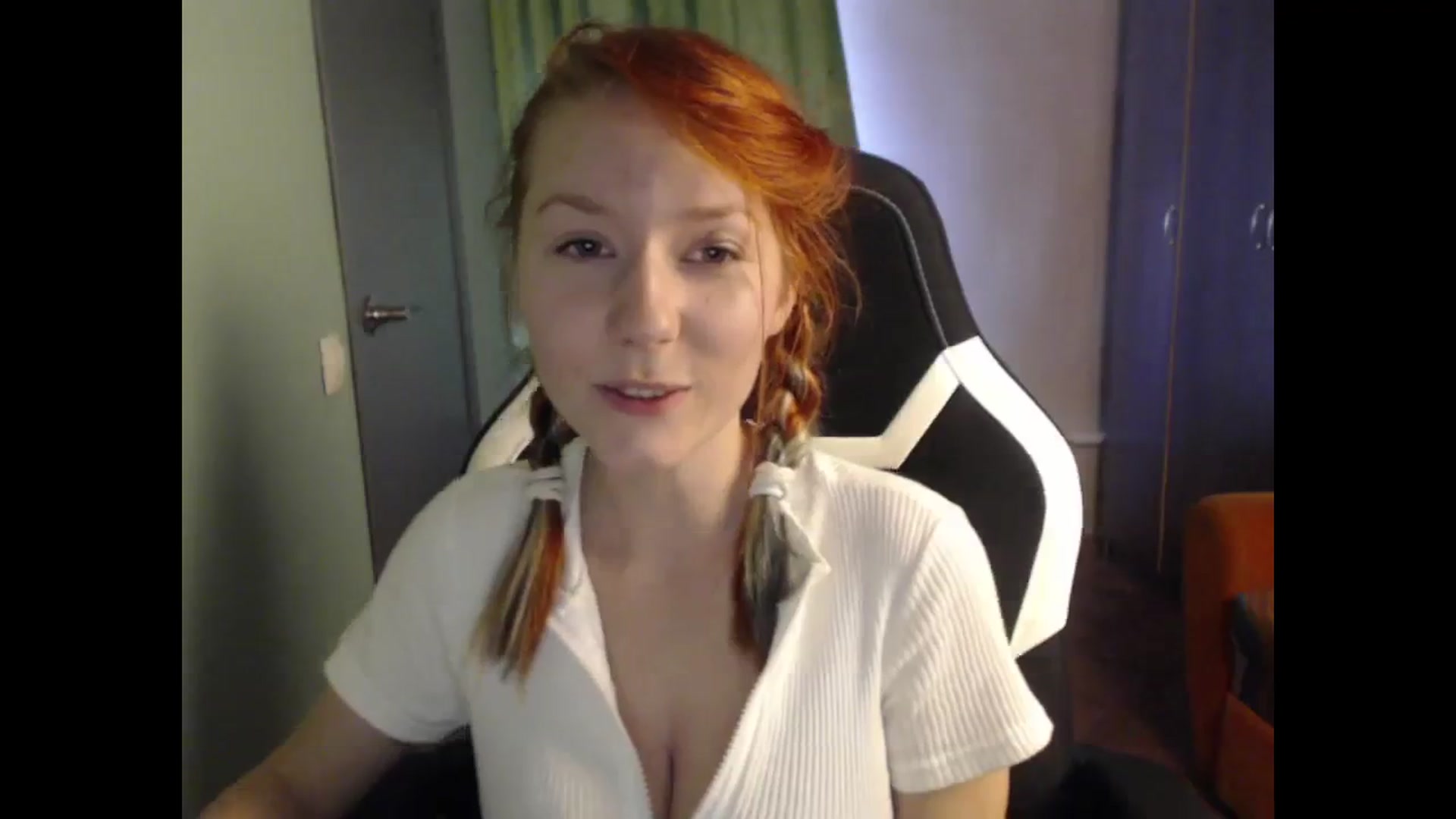 Gallery image thumbnail from NikiFoks18's myfreecams stream on, 08/25/2023, 08:58 image 16 of 20