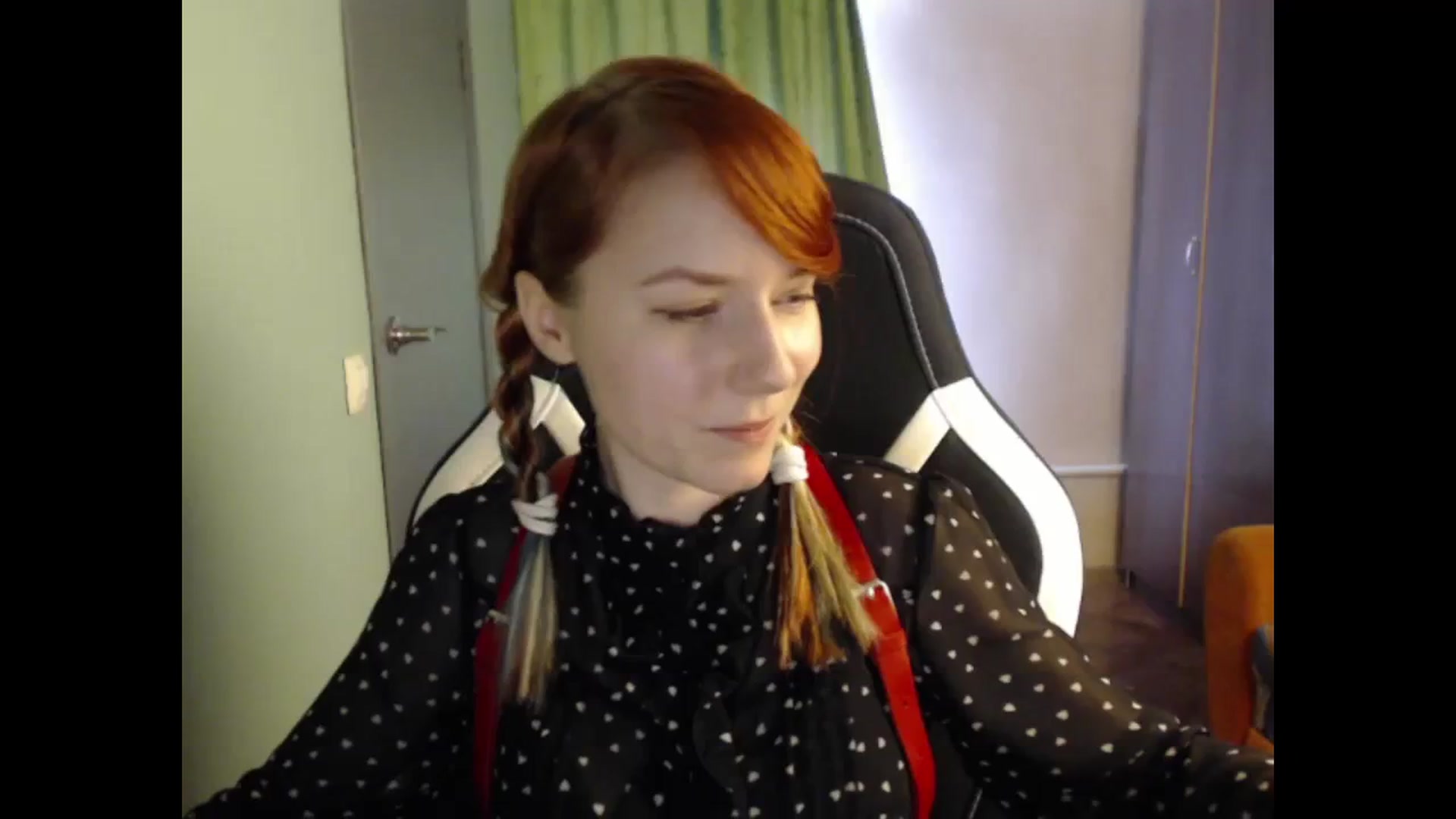 Gallery image thumbnail from NikiFoks18's myfreecams stream on, 08/26/2023, 07:15 image 13 of 20