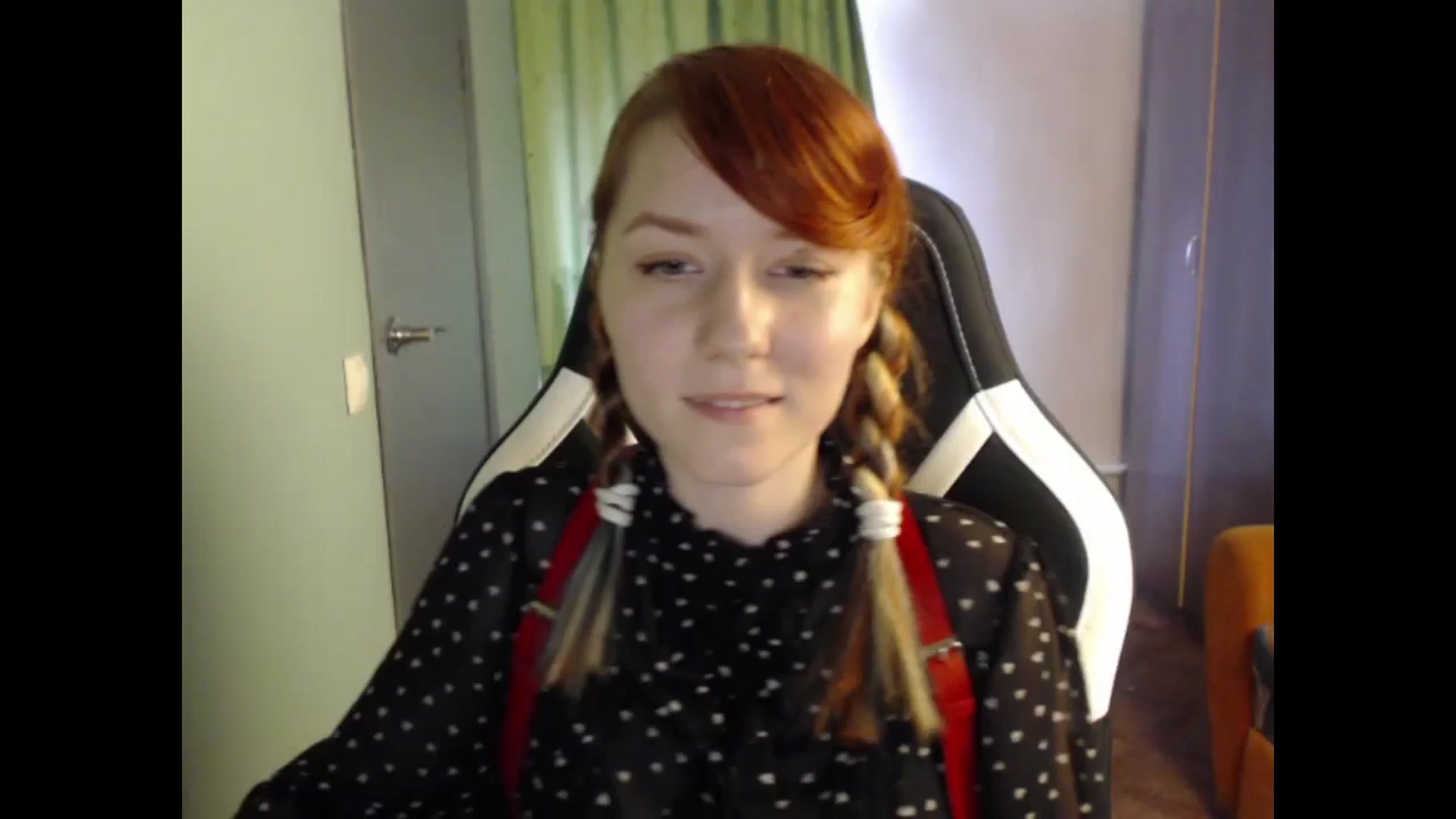 Gallery image thumbnail from NikiFoks18's myfreecams stream on, 08/26/2023, 07:15 image 4 of 20