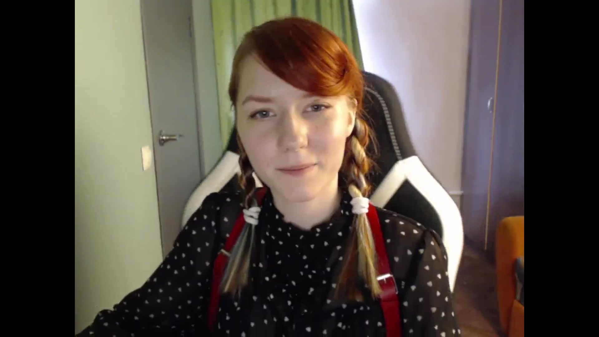 Gallery image thumbnail from NikiFoks18's myfreecams stream on, 08/26/2023, 07:15 image 8 of 20
