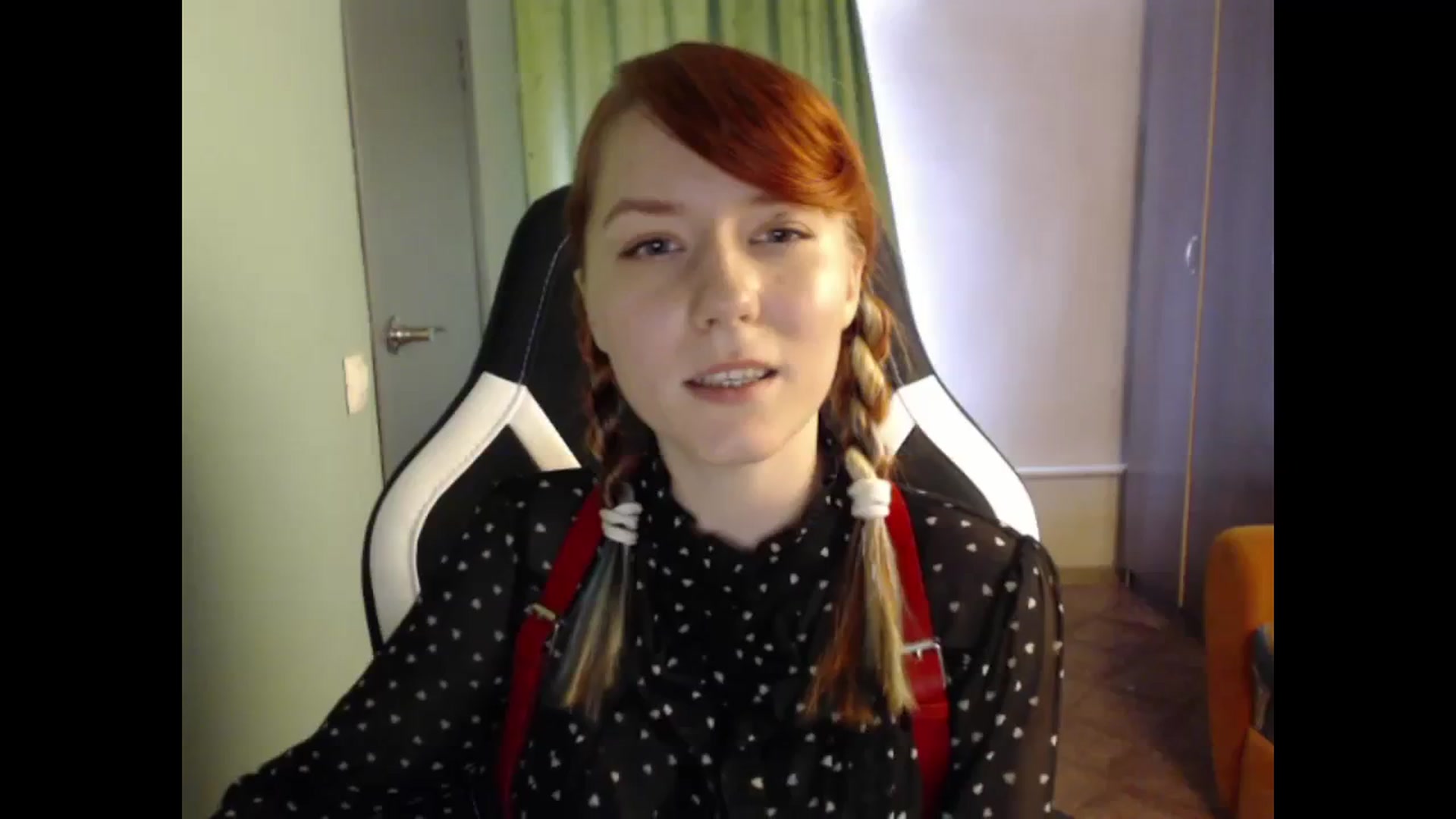 Gallery image thumbnail from NikiFoks18's myfreecams stream on, 08/26/2023, 07:15 image 17 of 20