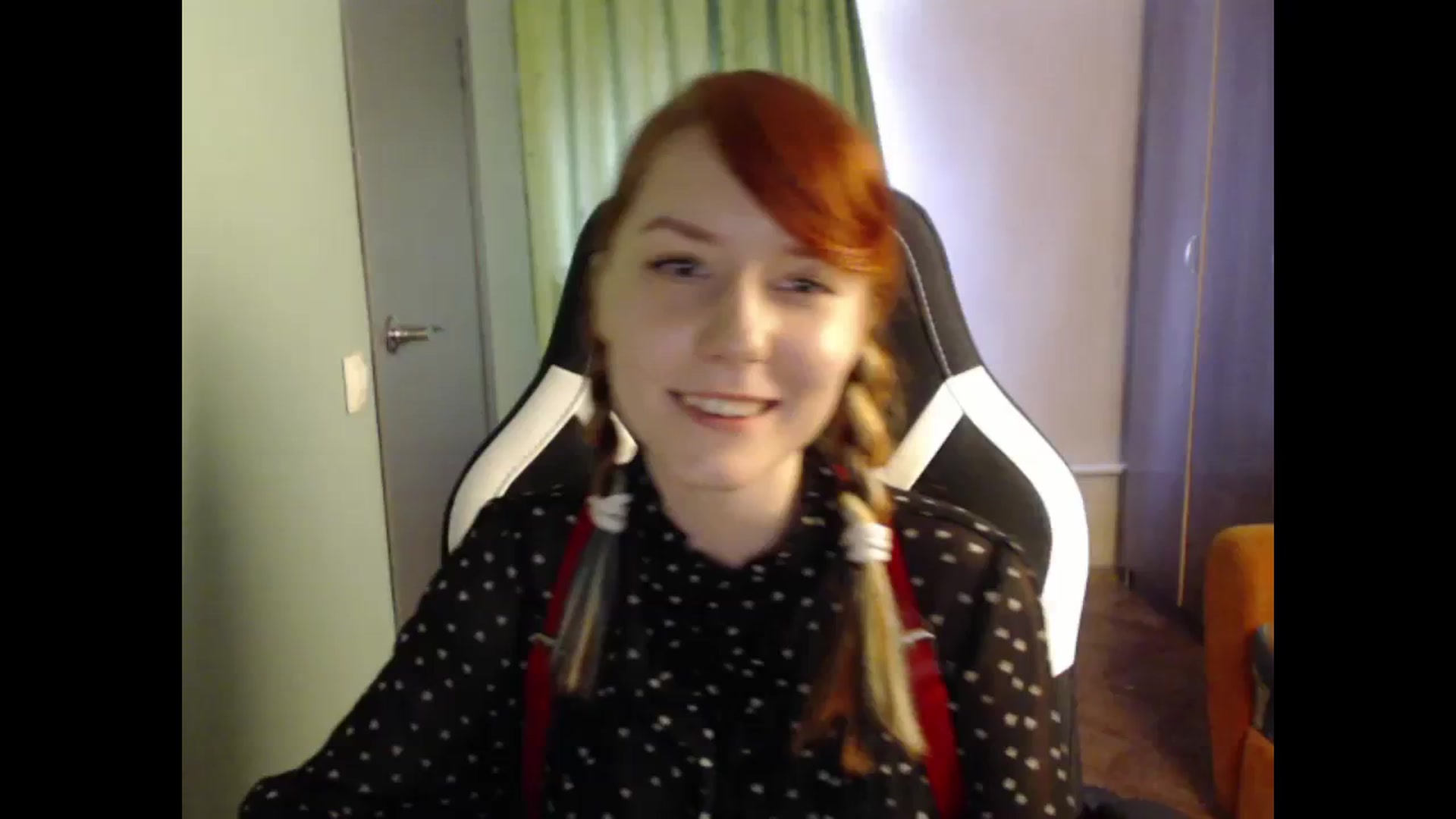 Gallery image thumbnail from NikiFoks18's myfreecams stream on, 08/26/2023, 09:05 image 1 of 20