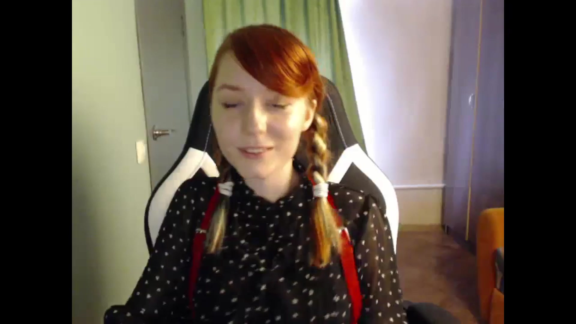 Gallery image thumbnail from NikiFoks18's myfreecams stream on, 08/26/2023, 09:05 image 9 of 20