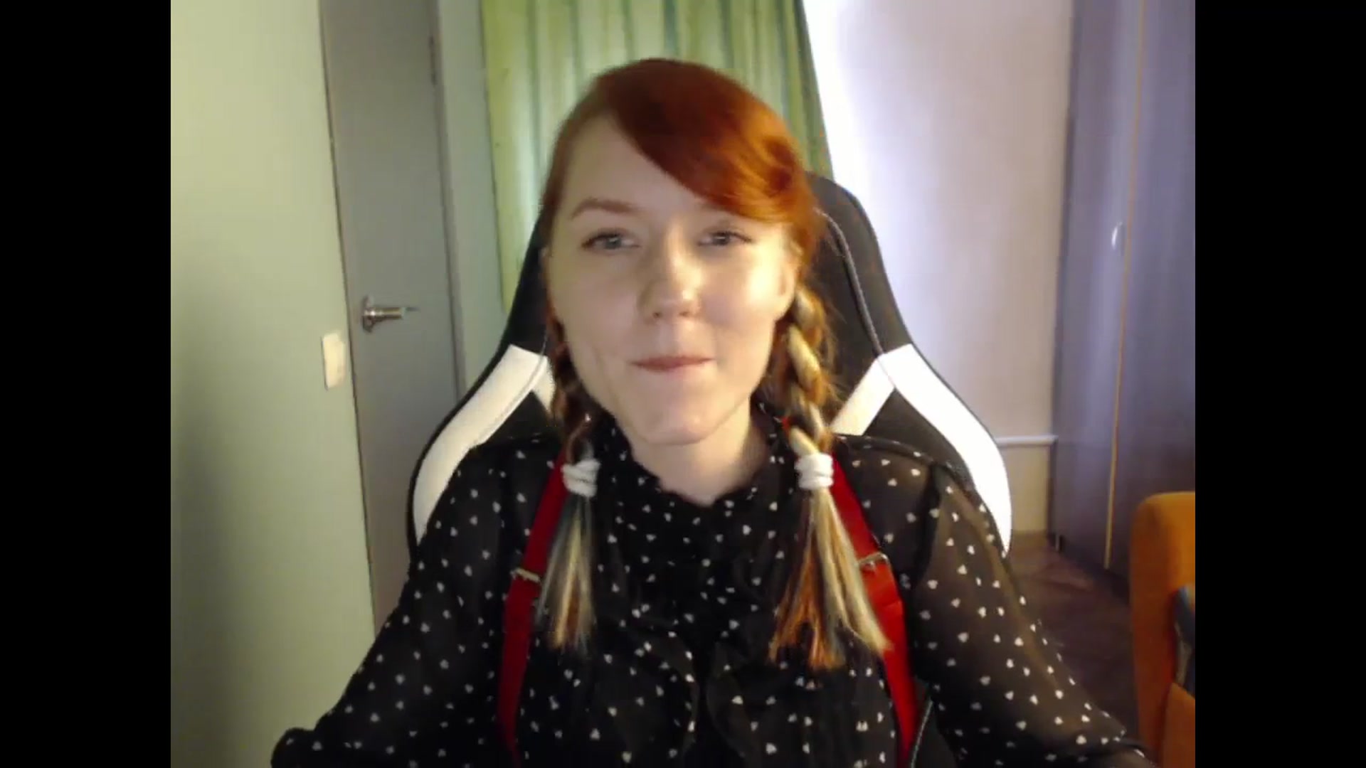 Gallery image thumbnail from NikiFoks18's myfreecams stream on, 08/26/2023, 09:05 image 3 of 20