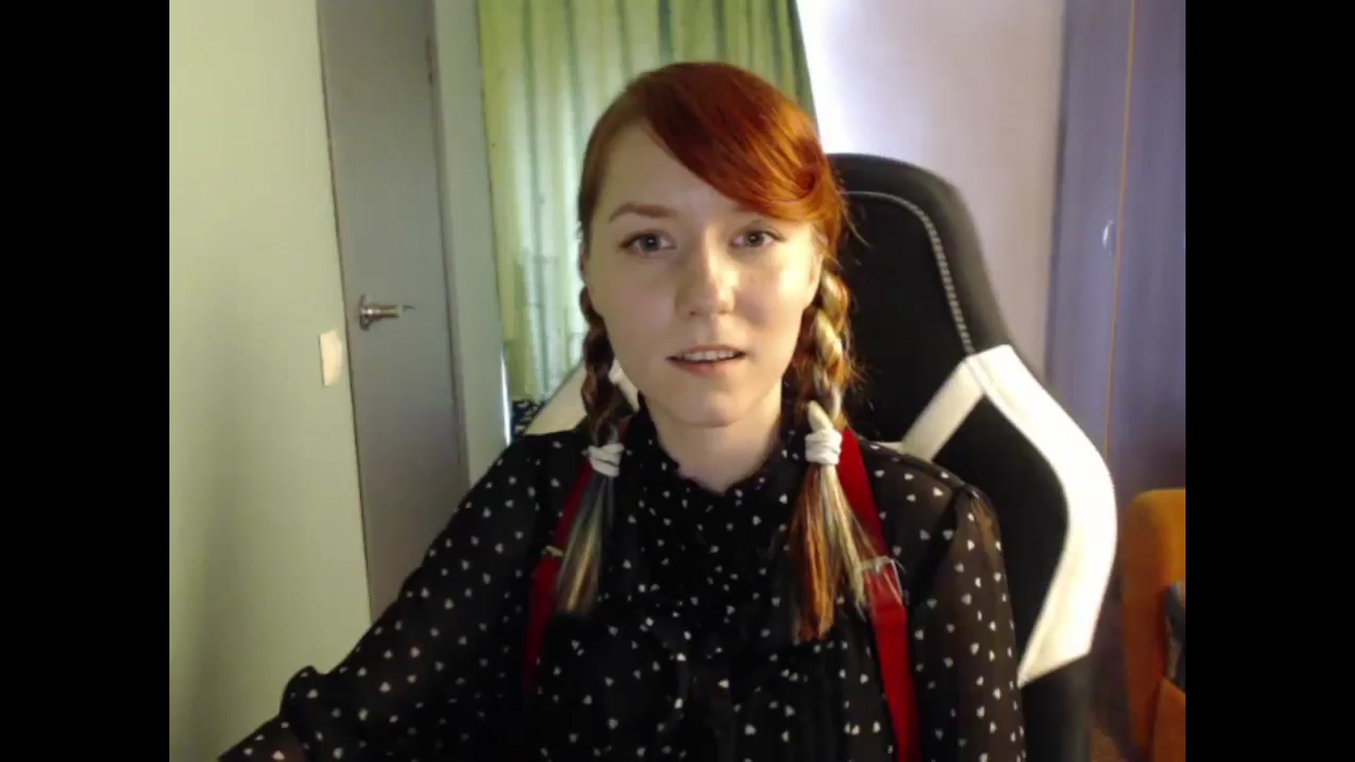 Gallery image thumbnail from NikiFoks18's myfreecams stream on, 08/26/2023, 09:05 image 10 of 20
