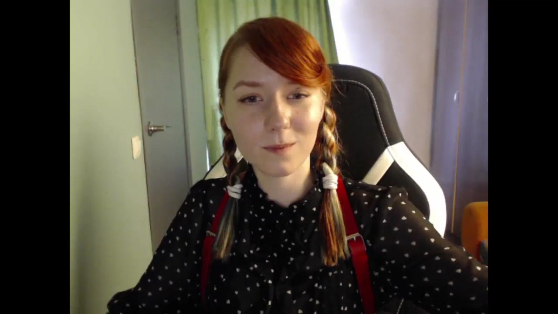 Gallery image thumbnail from NikiFoks18's myfreecams stream on, 08/26/2023, 09:05 image 13 of 20