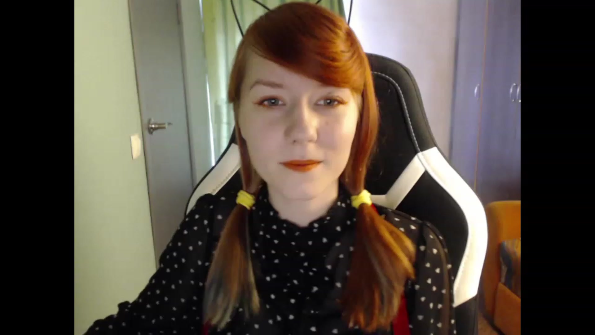 Gallery image thumbnail from NikiFoks18's myfreecams stream on, 08/27/2023, 06:25 image 6 of 20