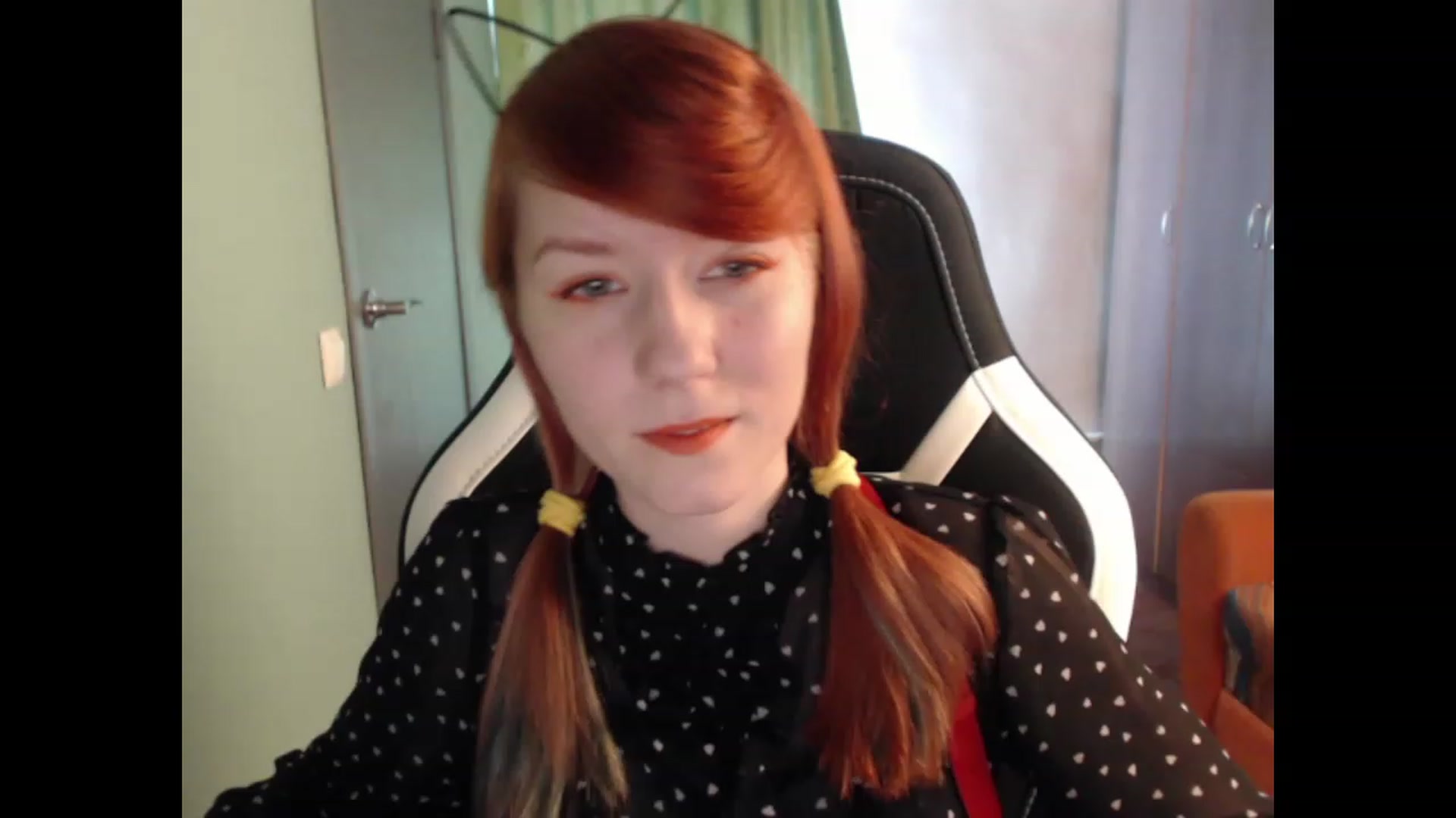Gallery image thumbnail from NikiFoks18's myfreecams stream on, 08/27/2023, 06:25 image 8 of 20