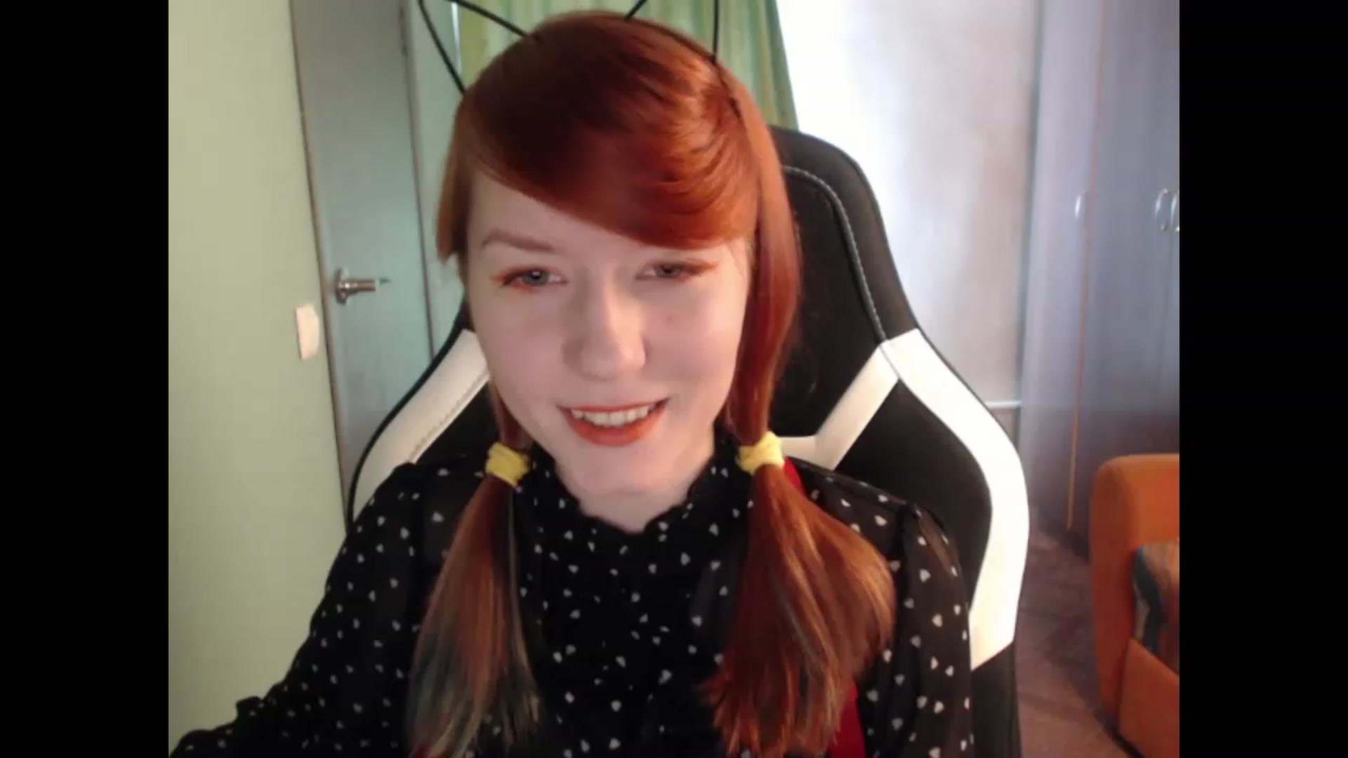 Gallery image thumbnail from NikiFoks18's myfreecams stream on, 08/27/2023, 06:25 image 9 of 20