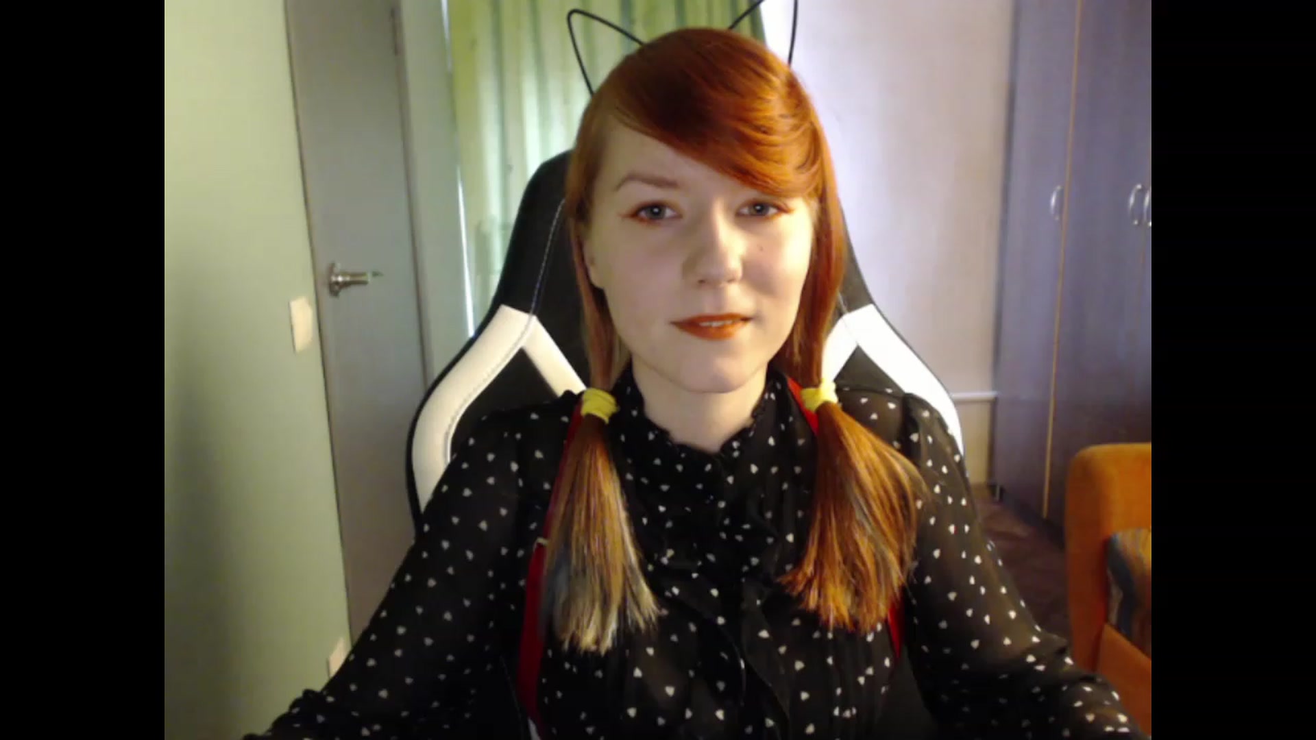 Gallery image thumbnail from NikiFoks18's myfreecams stream on, 08/27/2023, 06:25 image 18 of 20